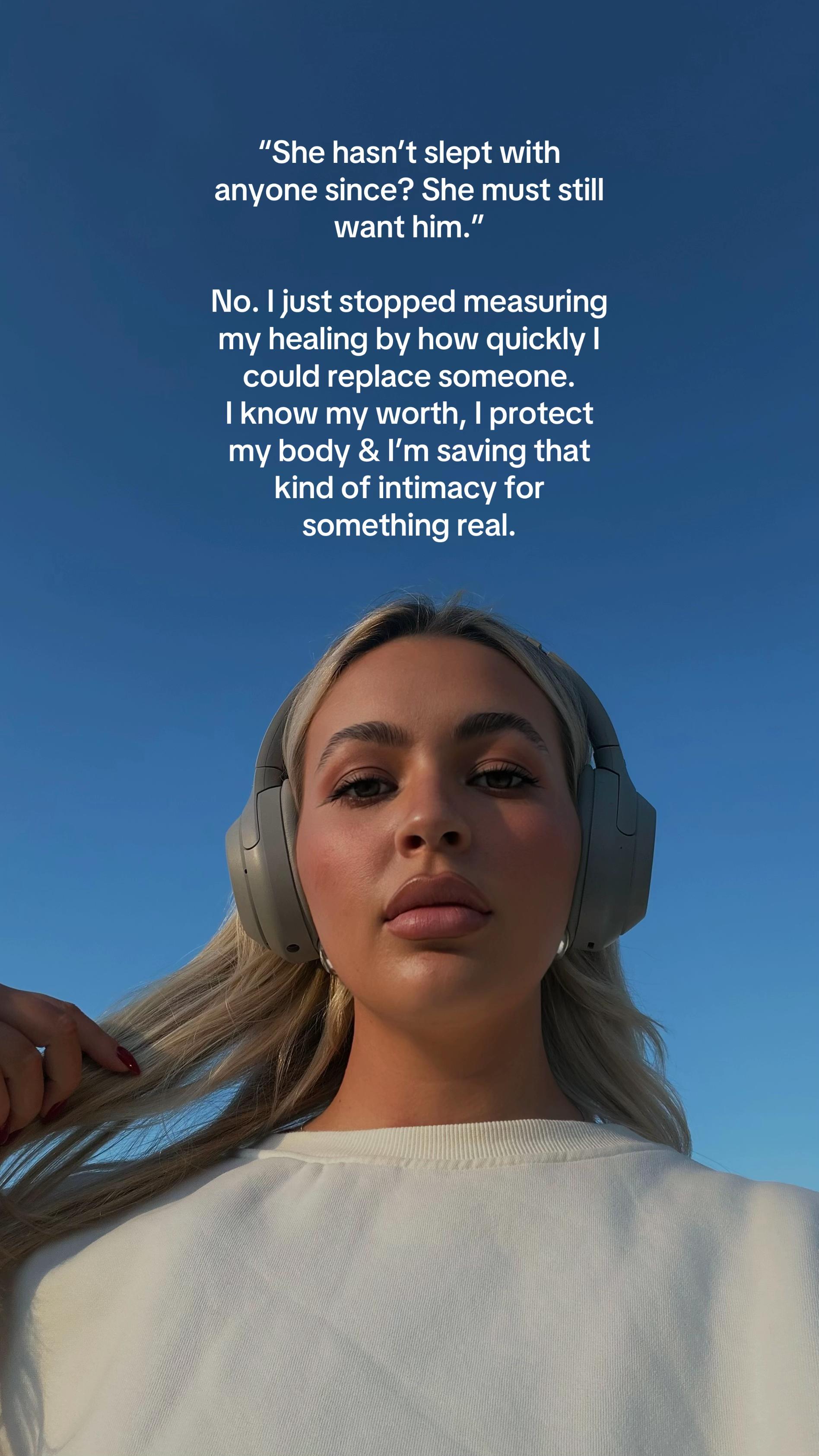 @Chloe Johnson ๐