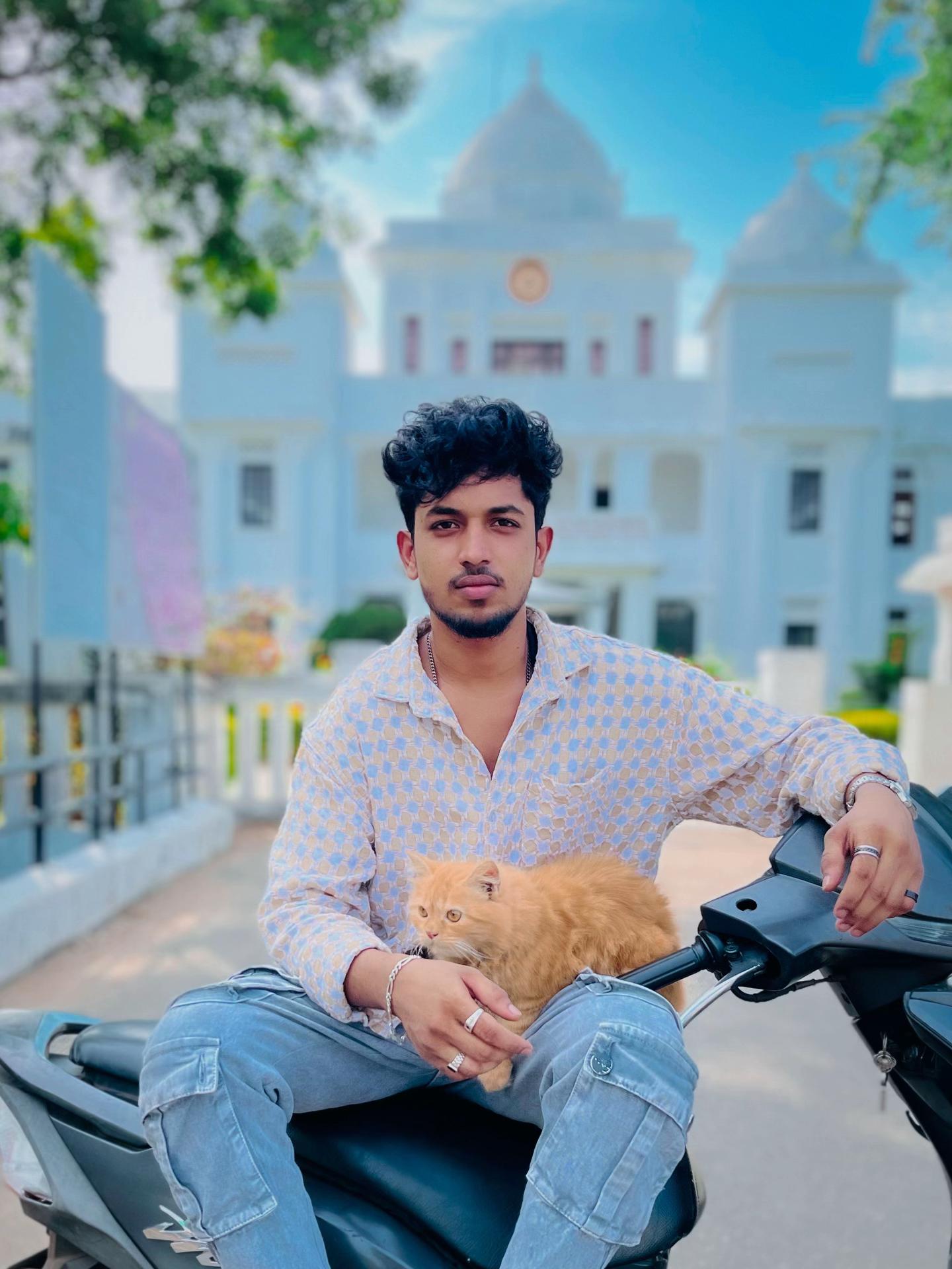 @🍒🪽𝑴𝒓.𝑺𝒂𝒎𝒎𝒖🦋🕊️
