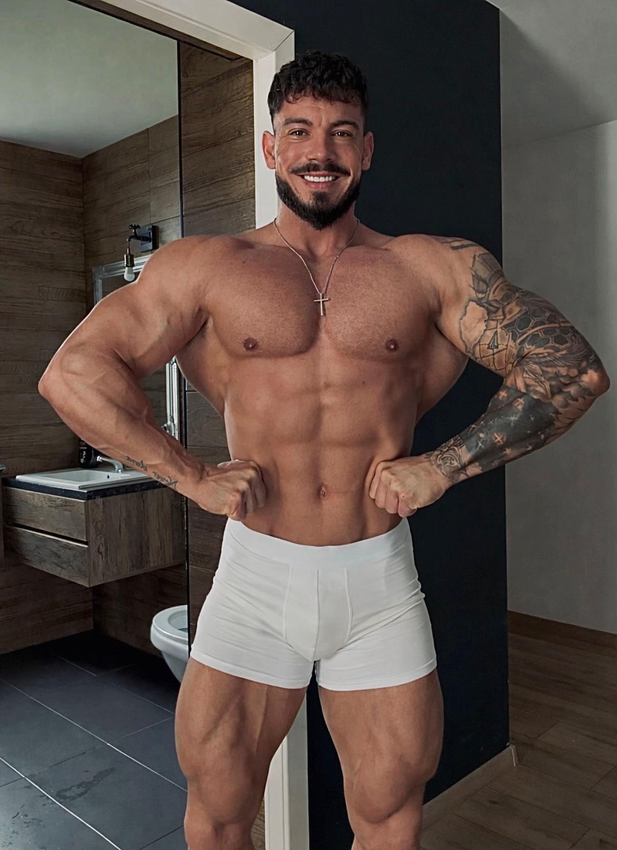 @Georgearvat_