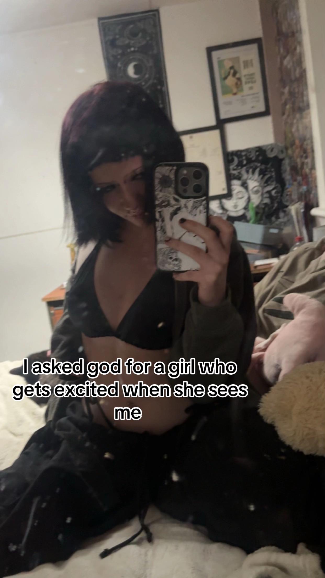 @Kitana<3