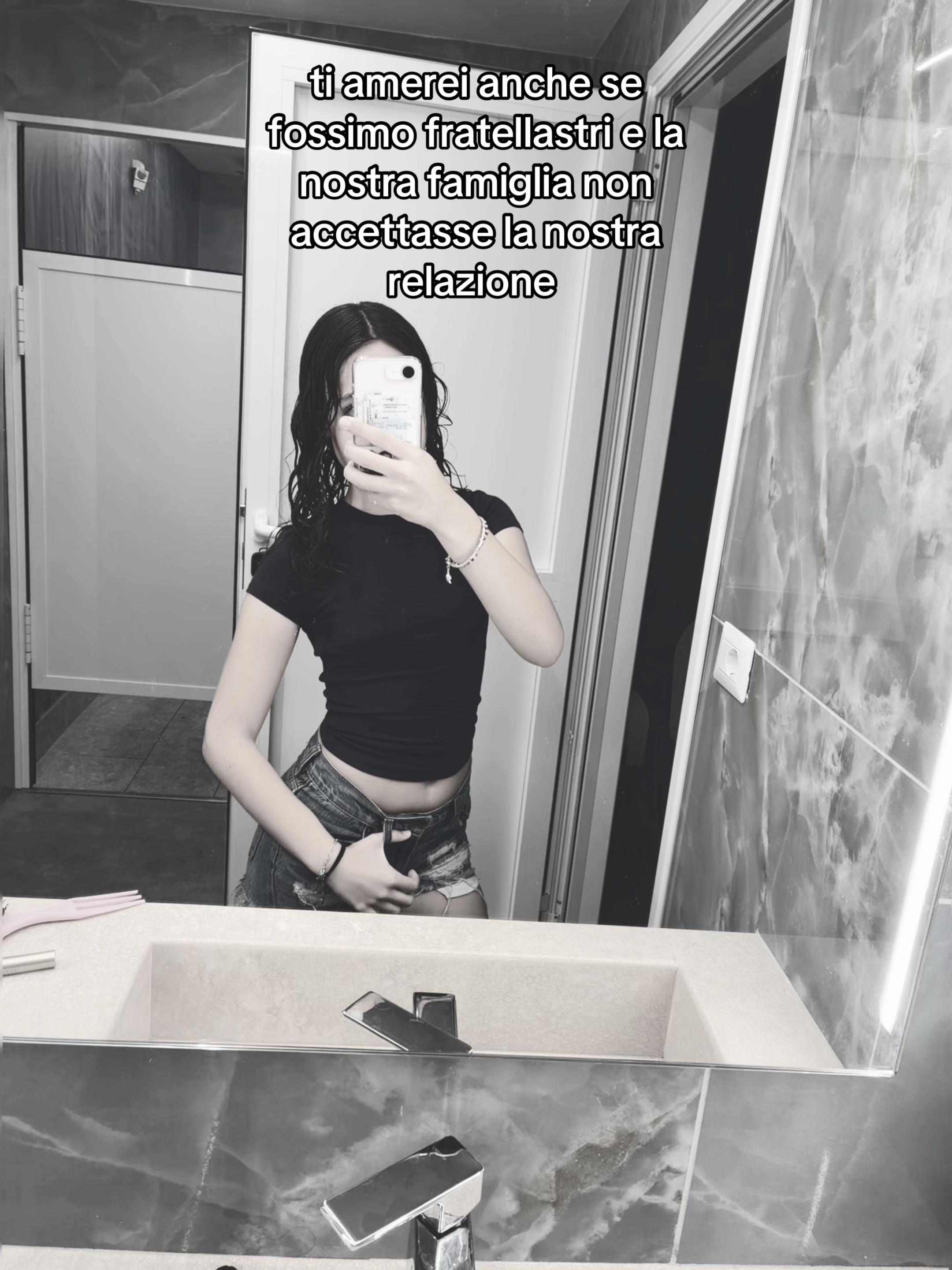 @𝓐𝓝𝓝𝓐 𝓛𝓘𝓥𝓘𝓐💘