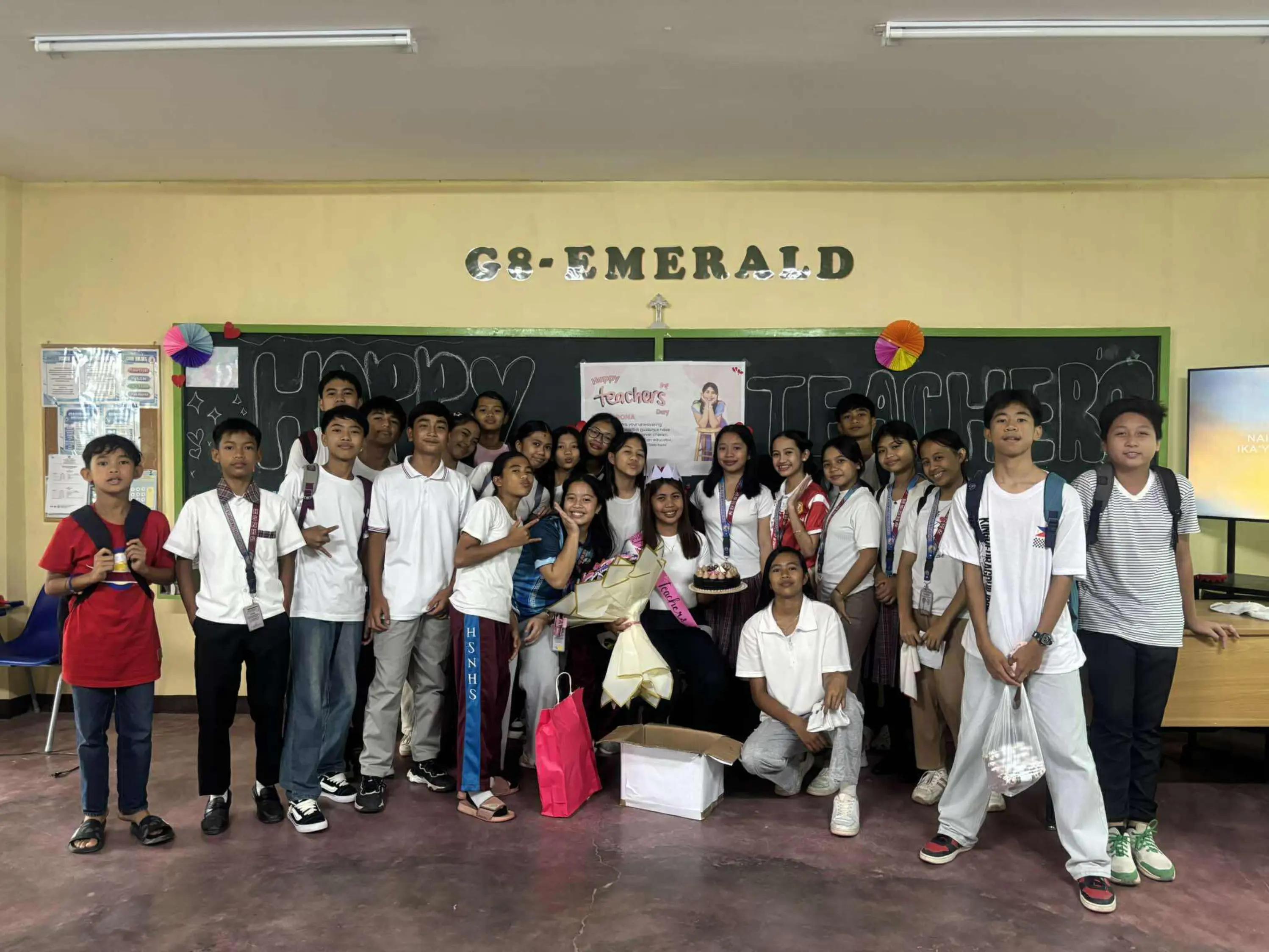 @8 - EMERALD