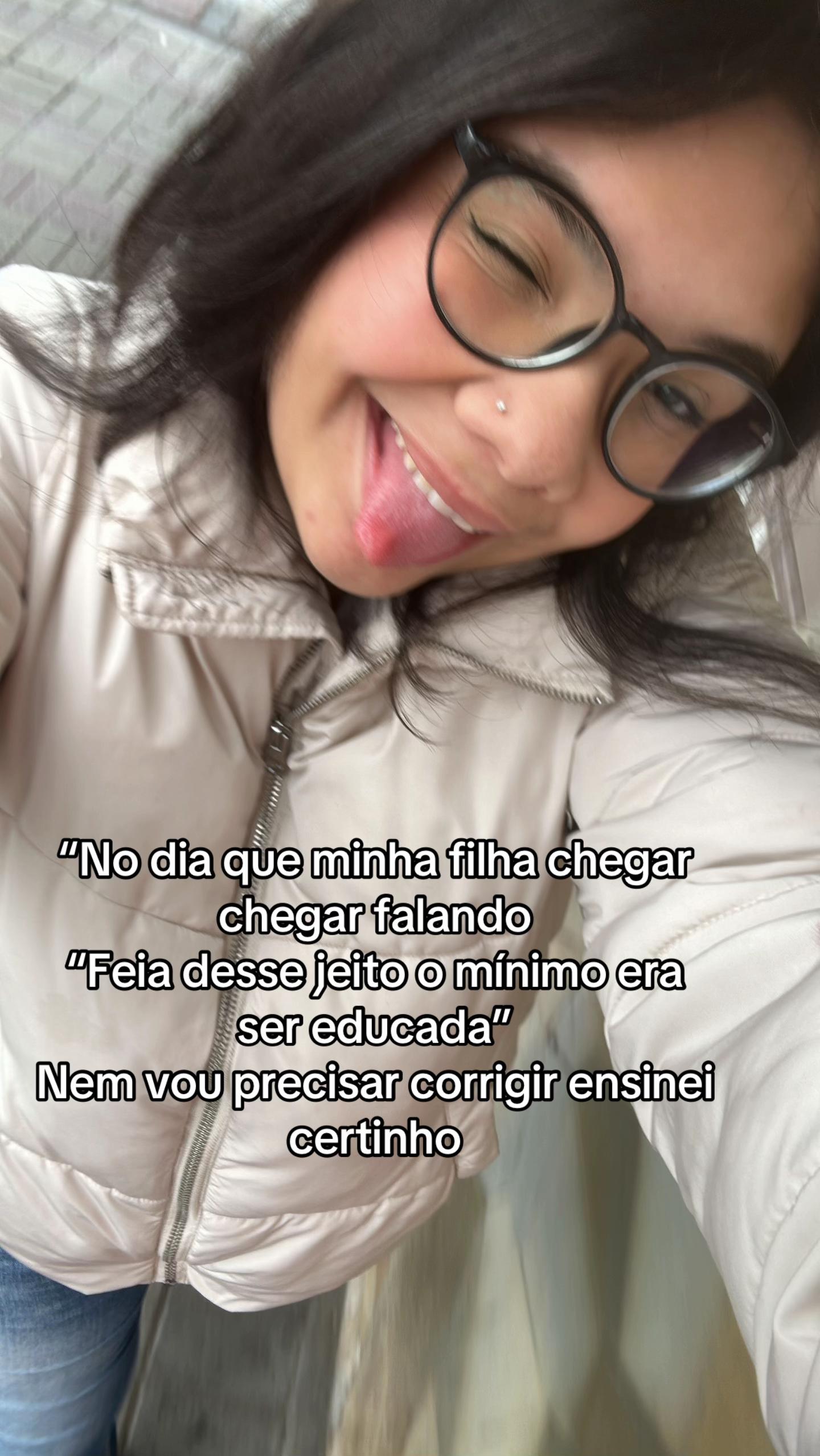 @Kah Furtado