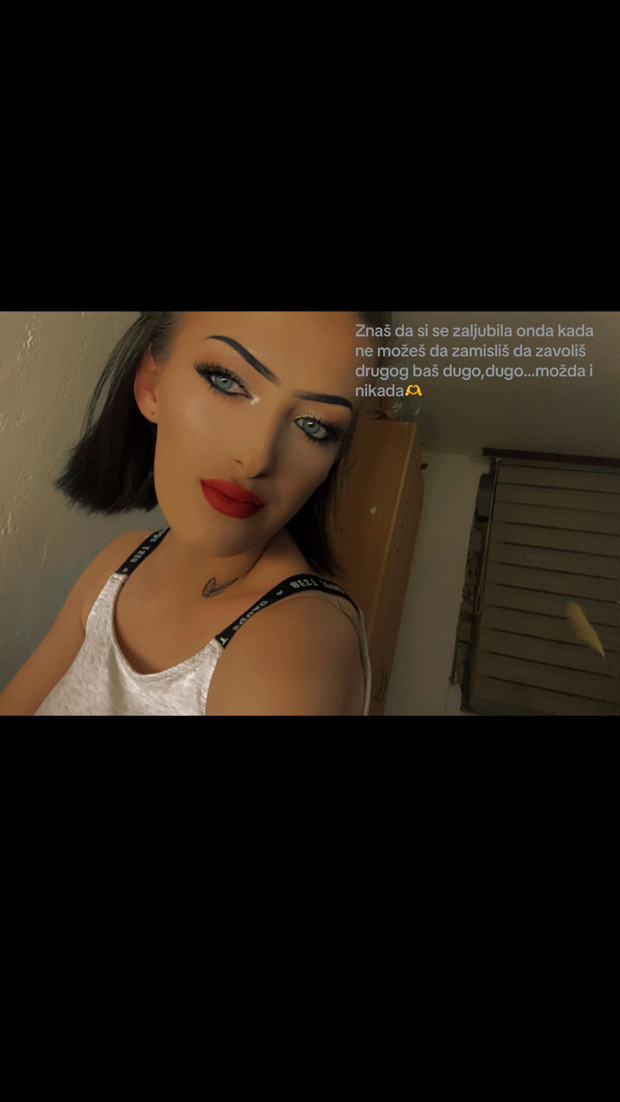 @Valentina Cota🌸