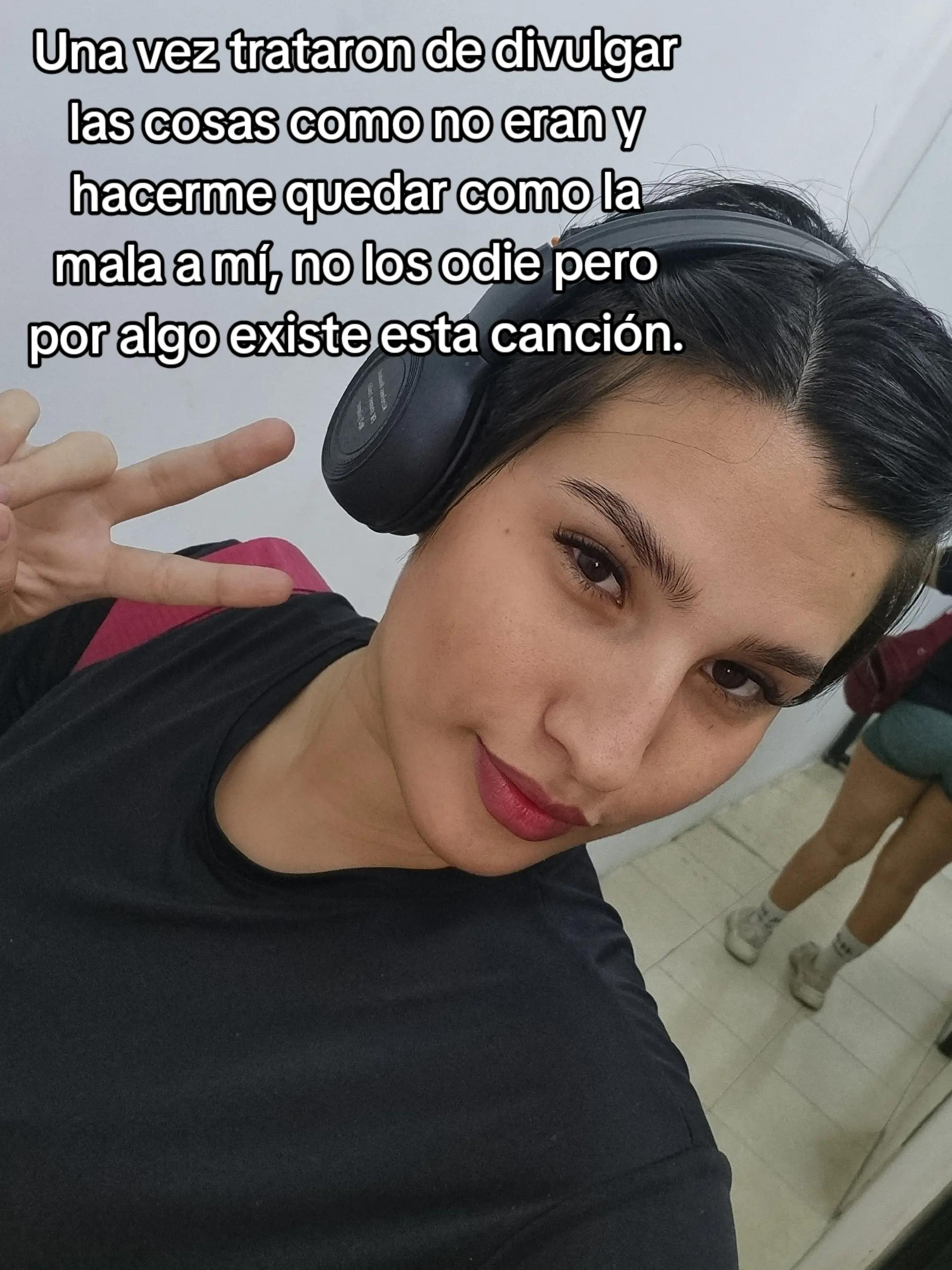 @🦋 gabi 🦋