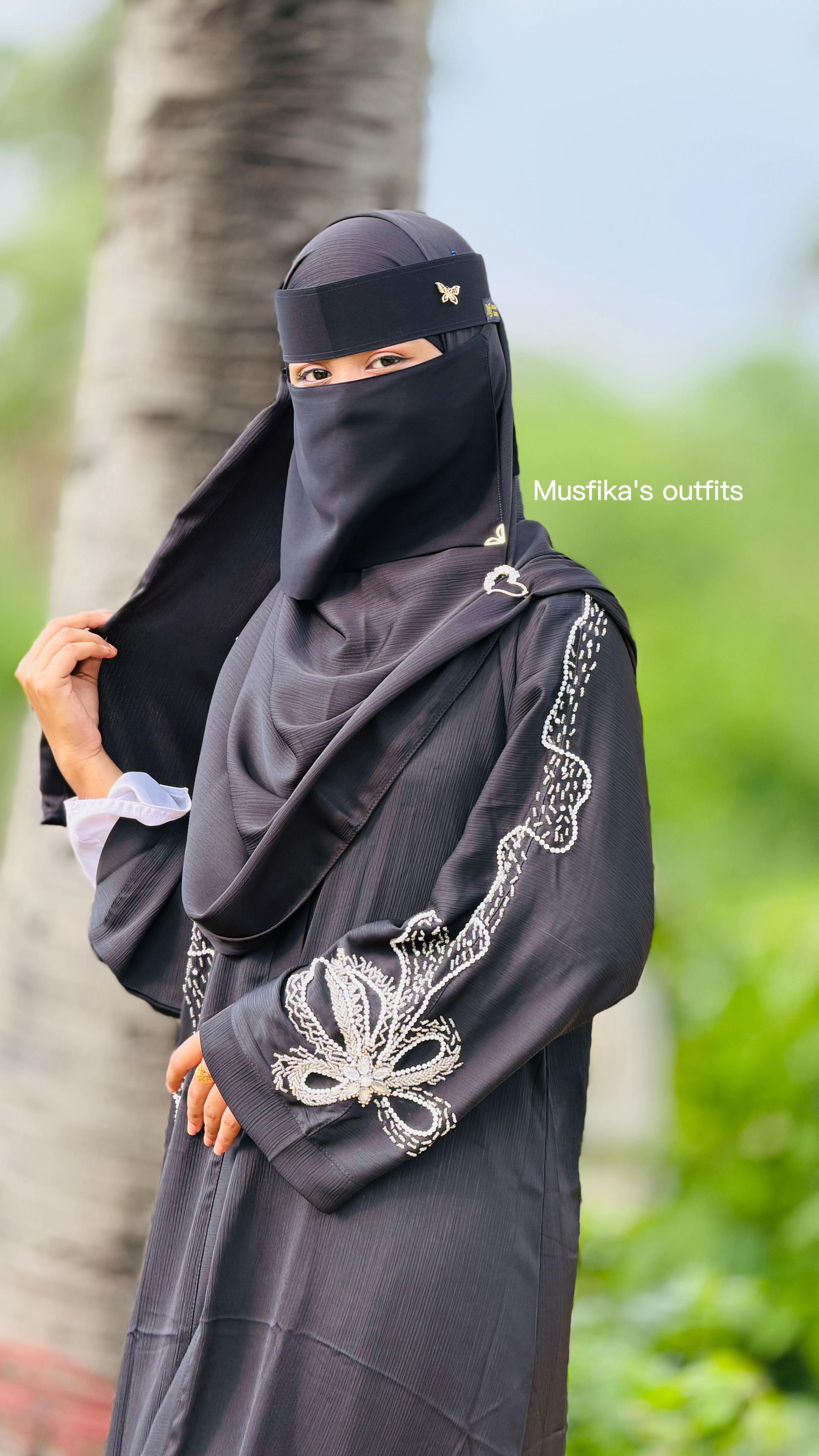 @Musfika's Outfits