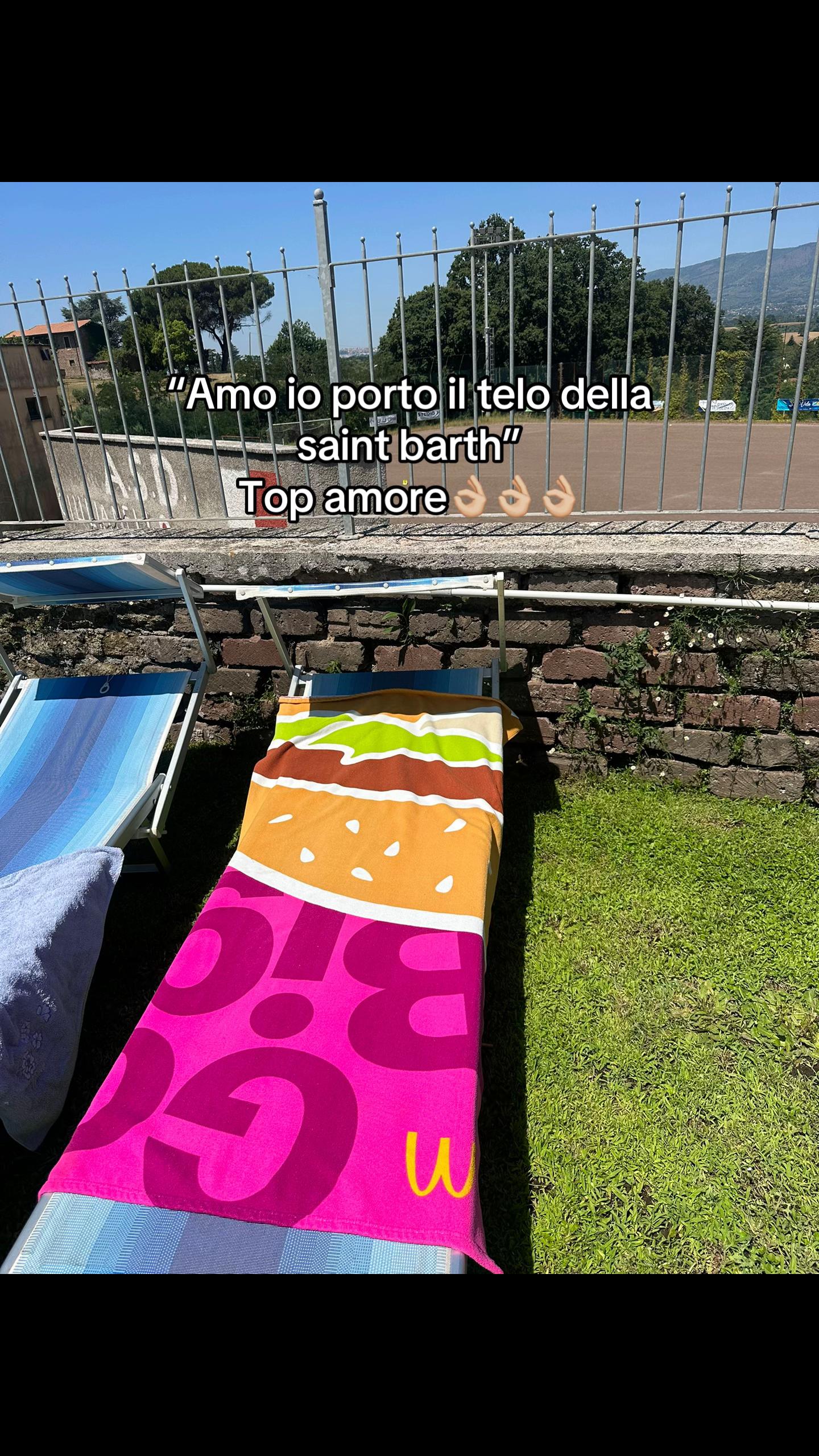 @Rebeccalandoni