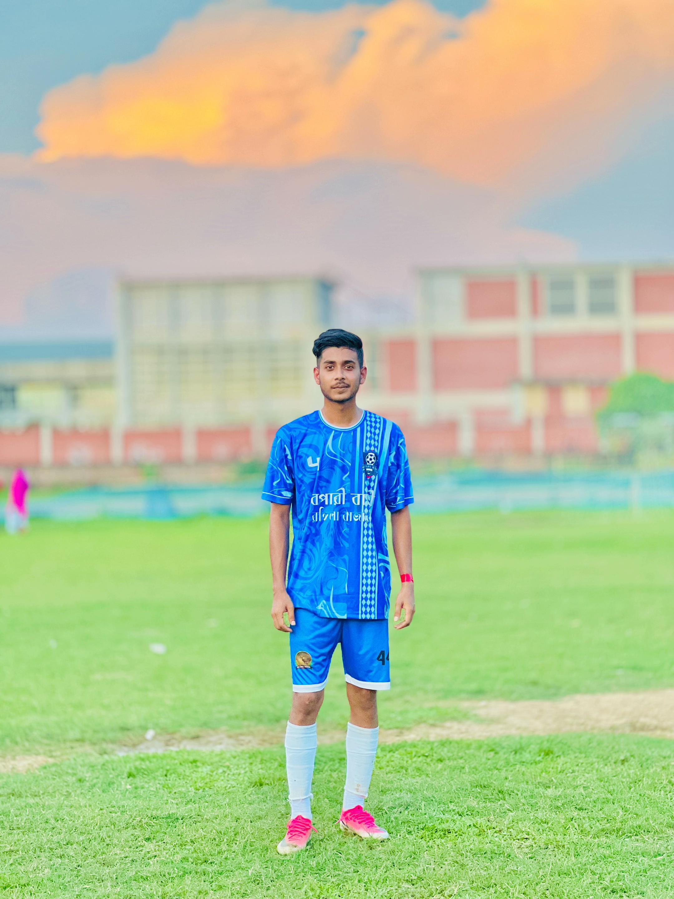 @Razuan__44