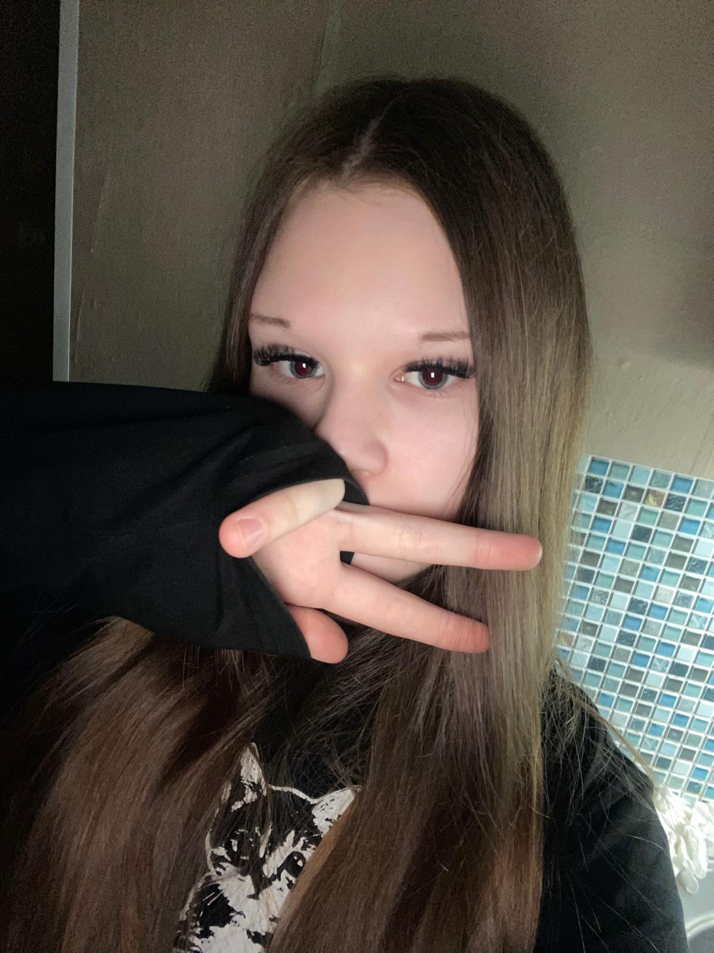 @🥷🏻💋