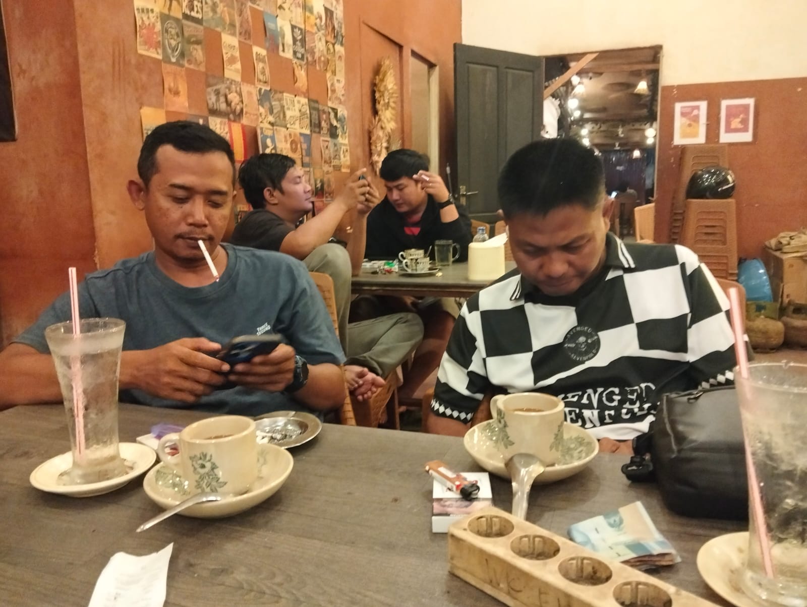 @Arman Puya