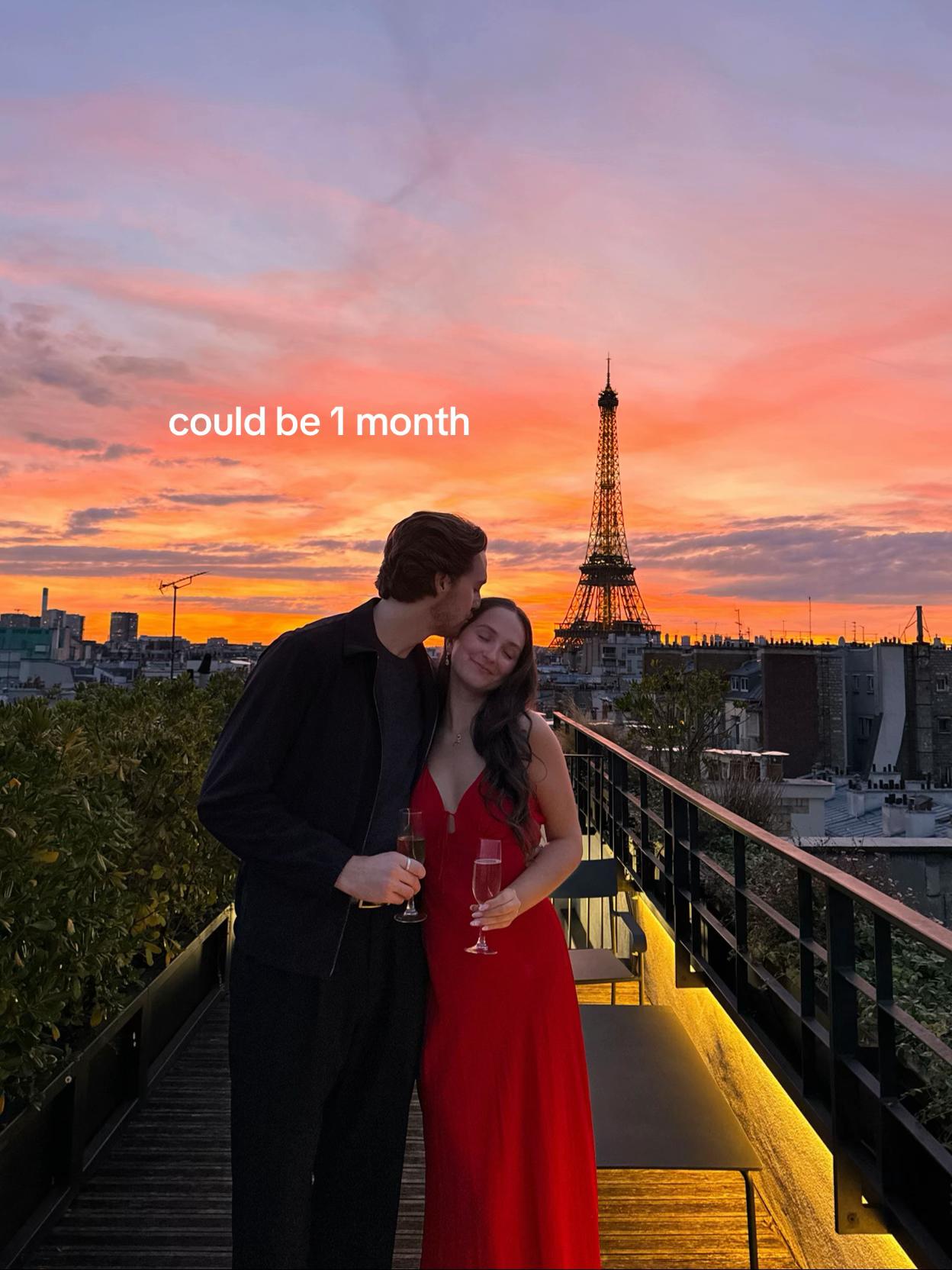 @ZOE IN PARIS 🇫🇷