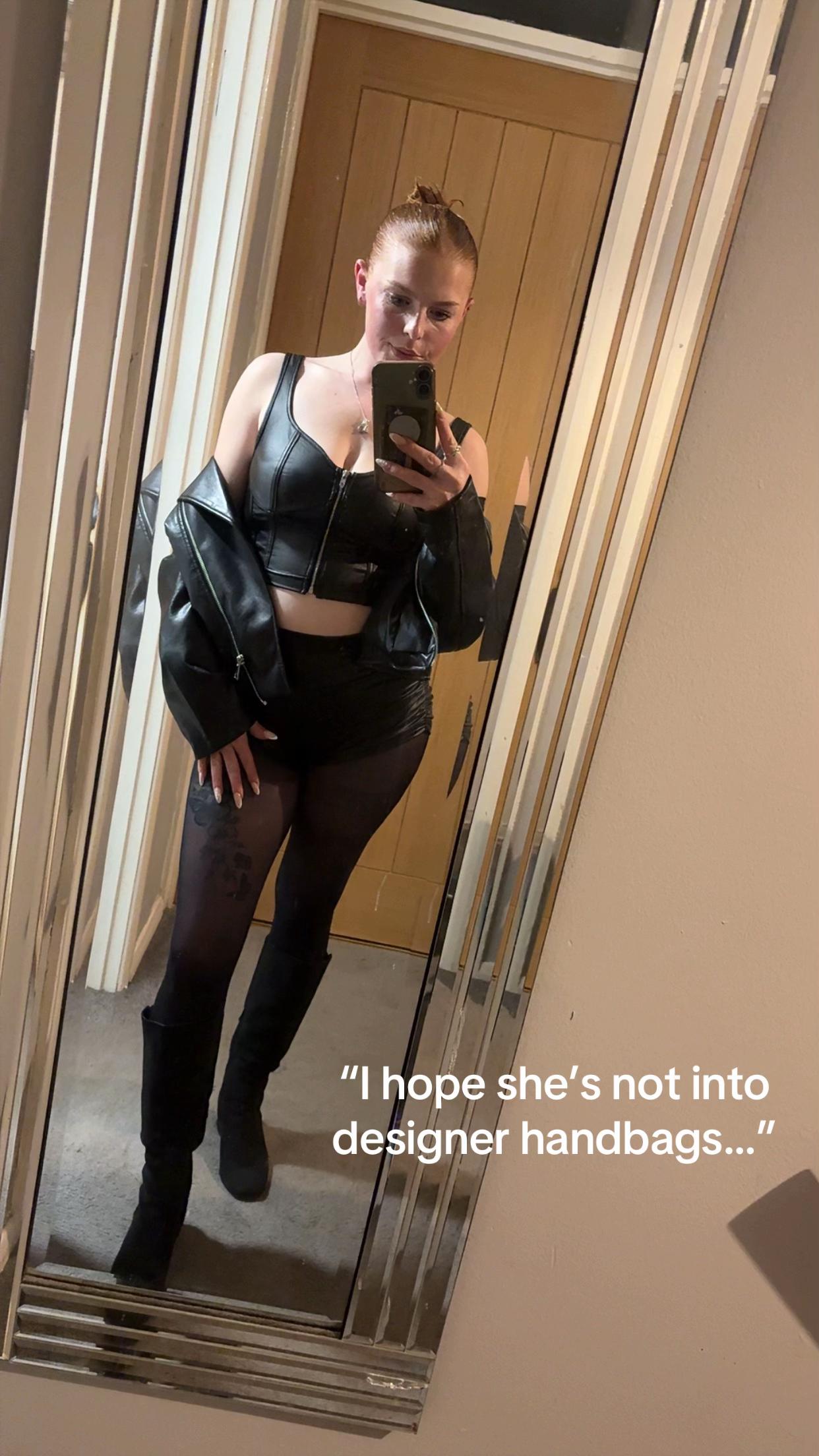 @_.belle.hm._x