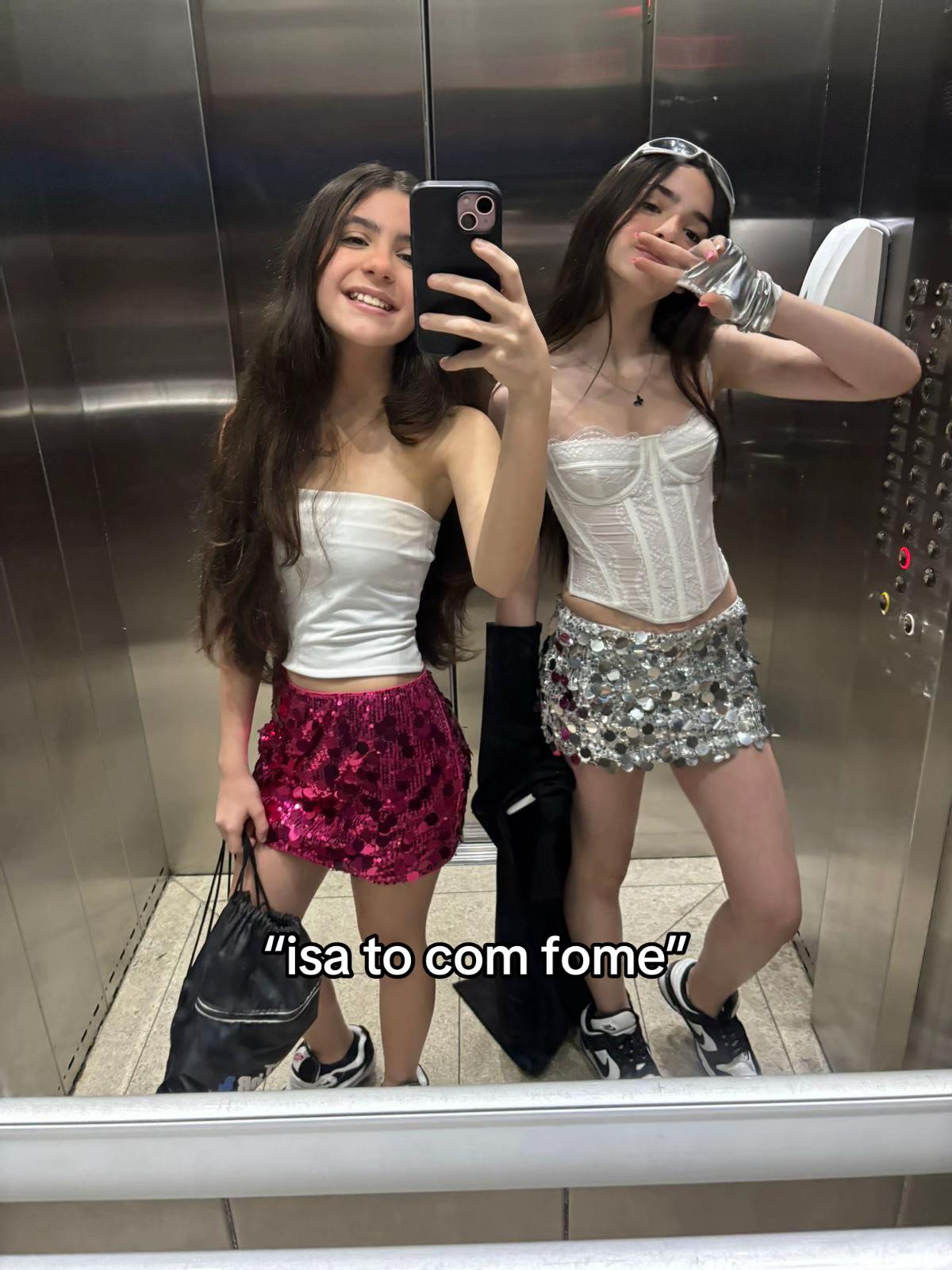 @close_iisinhaaa