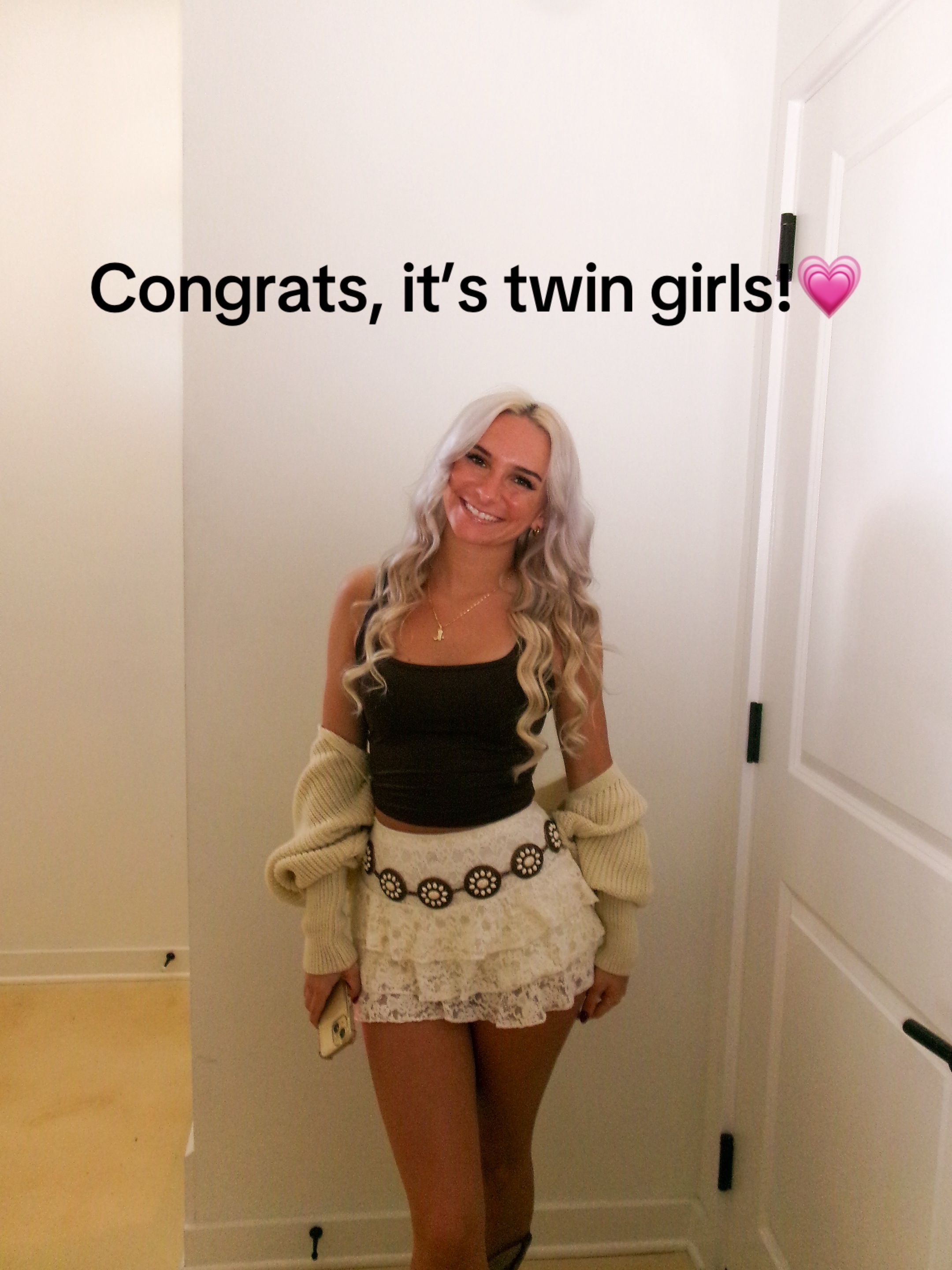 @𝒽𝒶𝓎𝓁𝑒𝑒 𝒻𝒶𝓎𝑒
