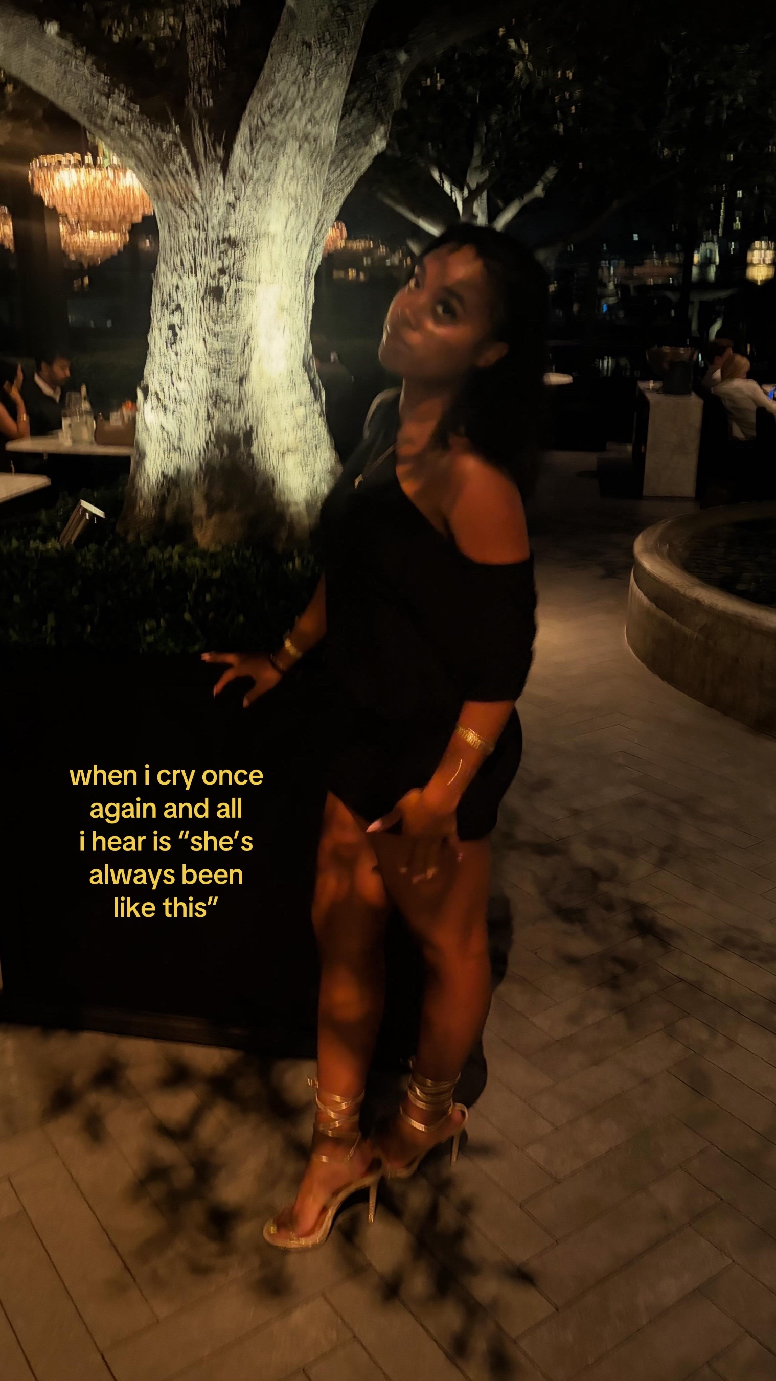 @🫦