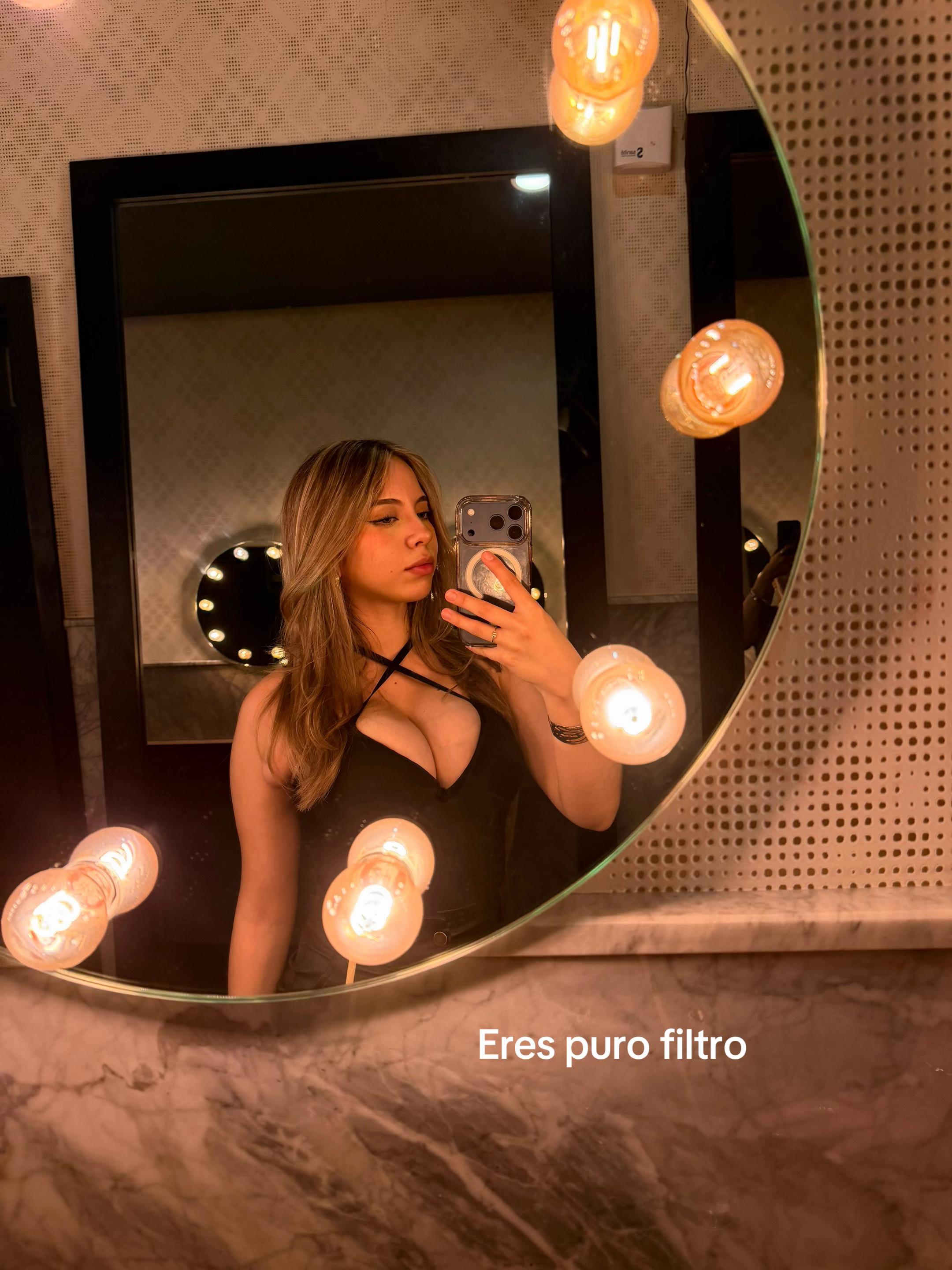 @Jatziry López