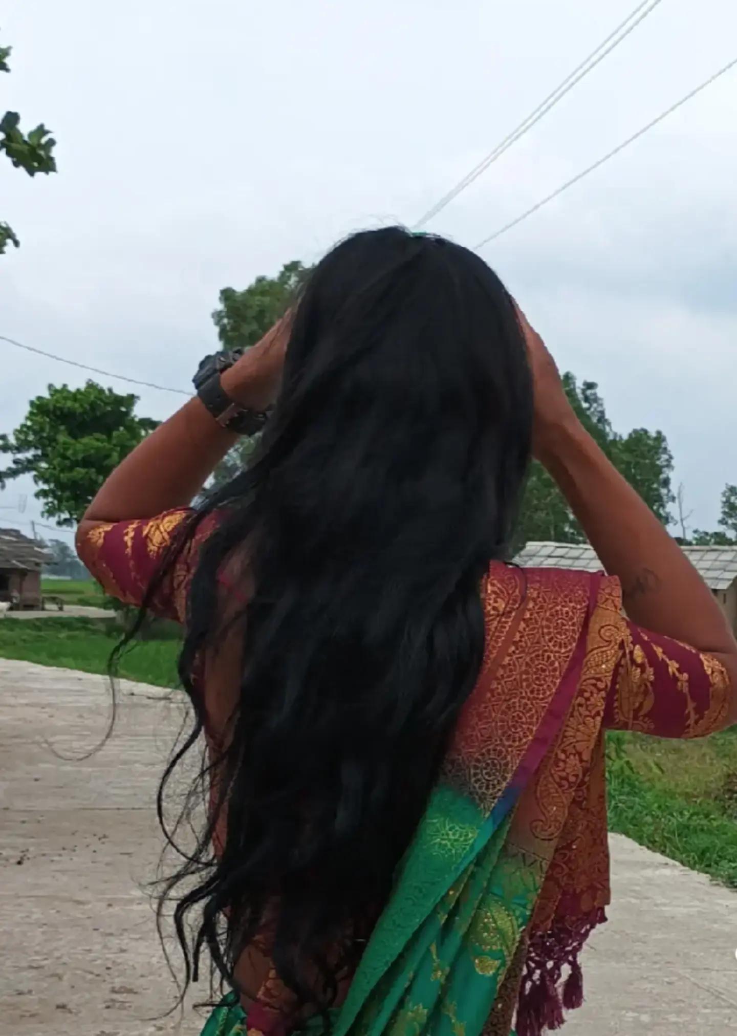 @Sahani❣️ QUEEN