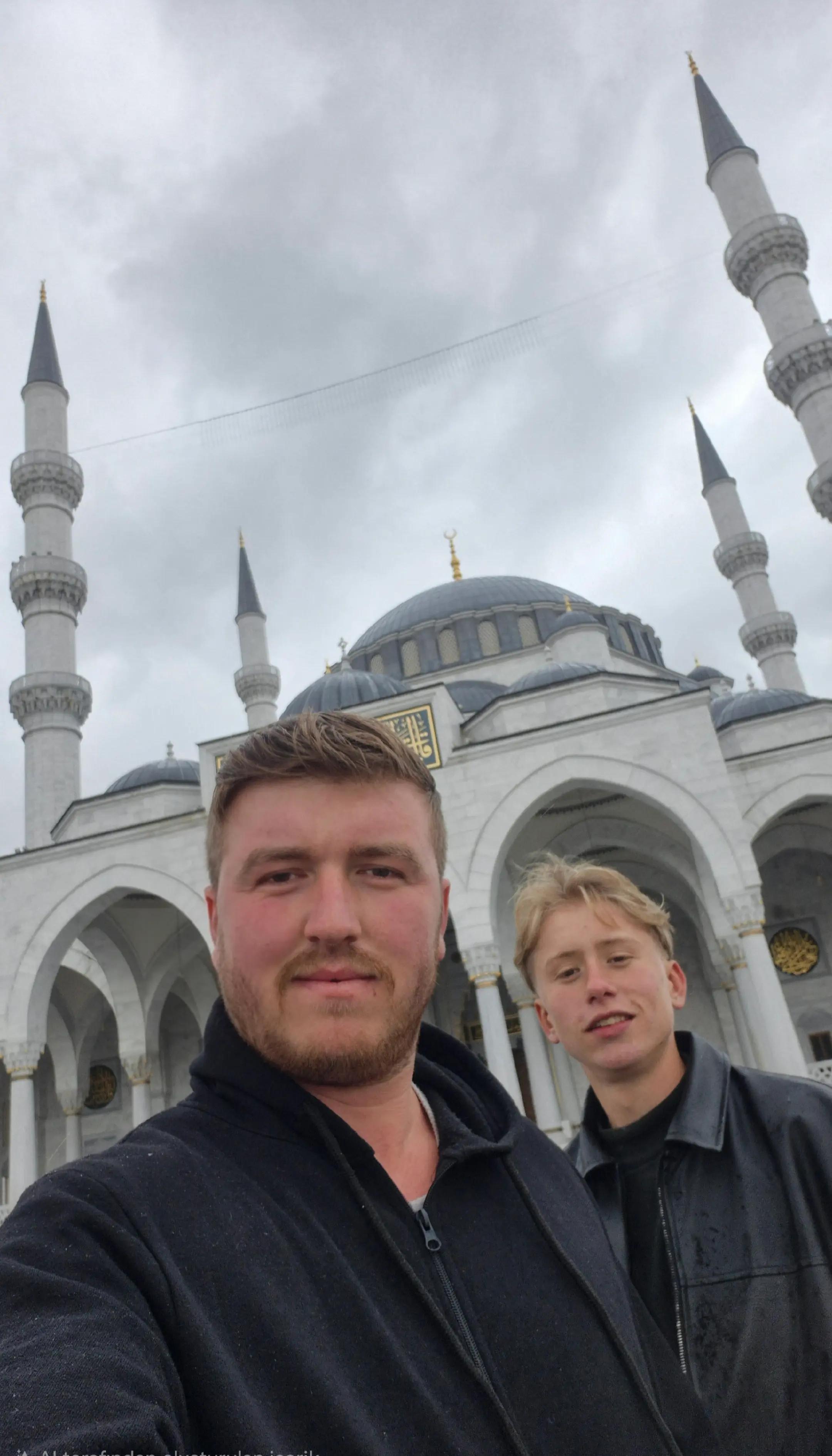 @Mutlu Akyol
