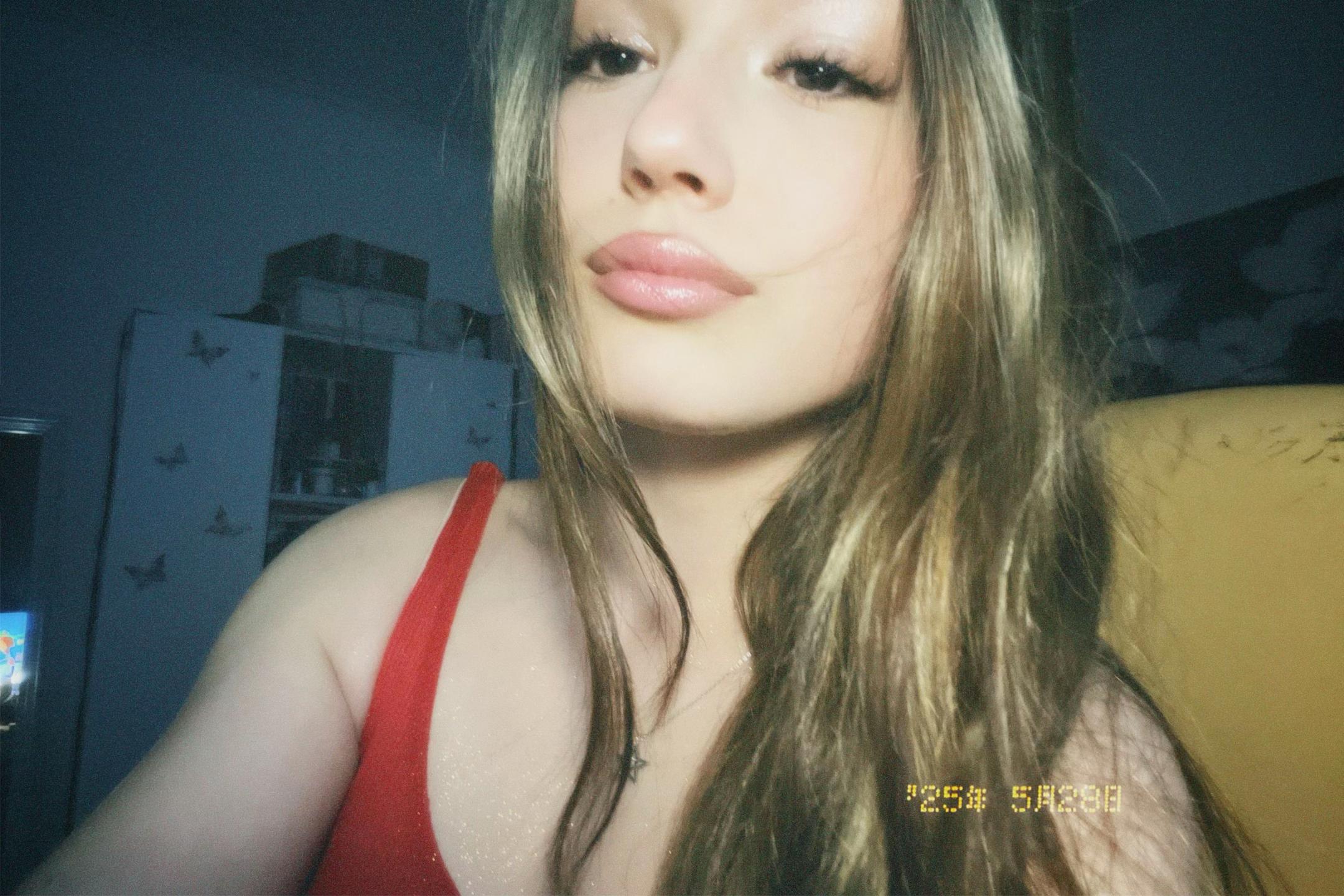 @nicoletaavaleriaa
