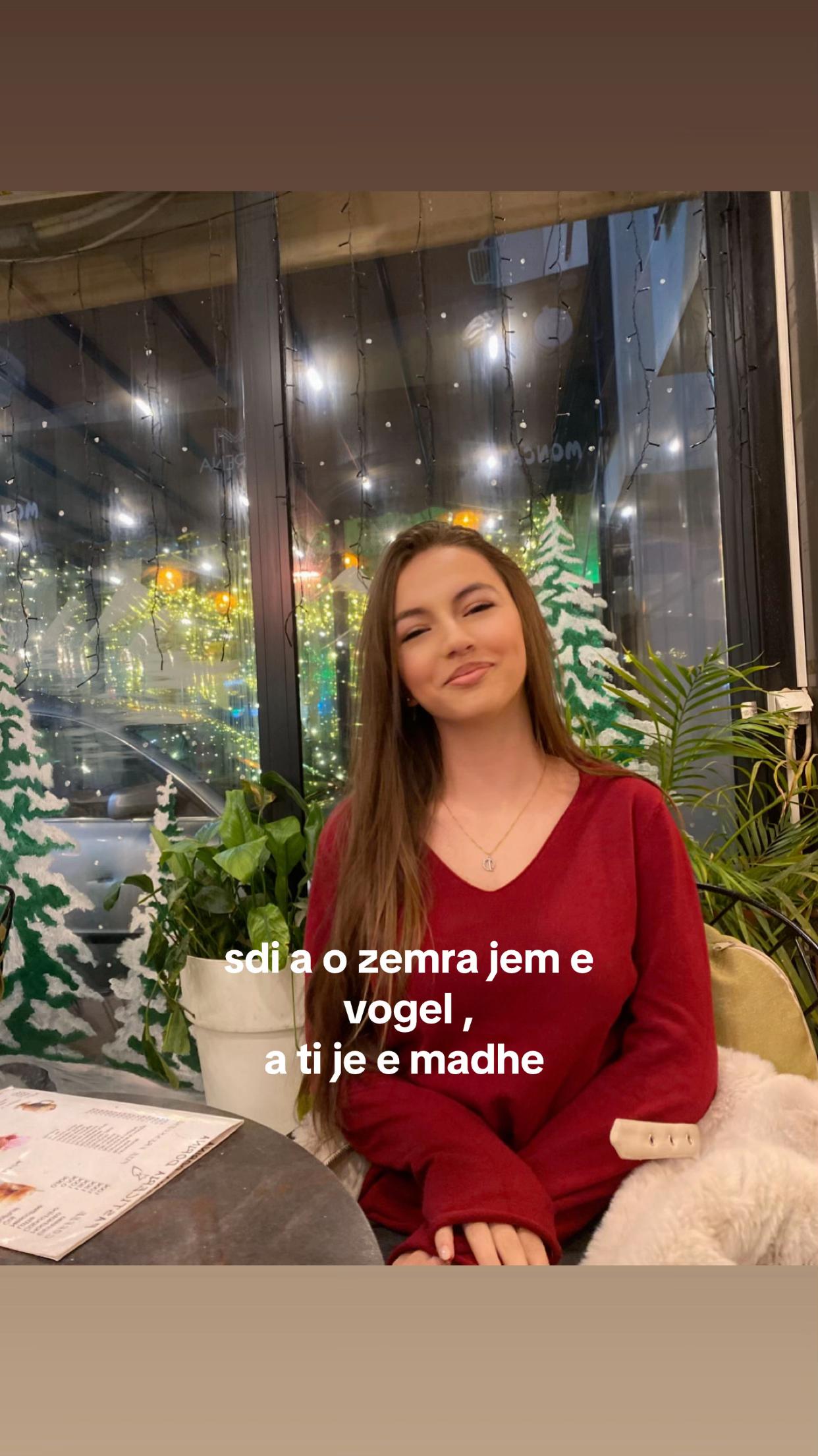 @𝐃𝐨𝐫𝐞𝐧𝐭𝐢𝐧𝐚 💕