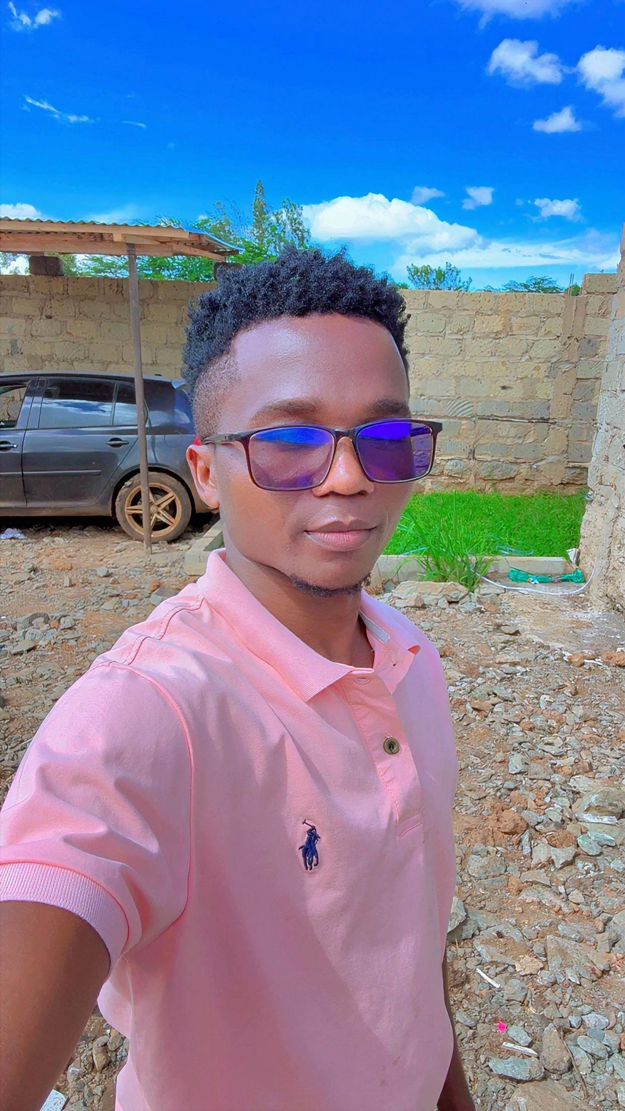 @Thee Raf 🇰🇪