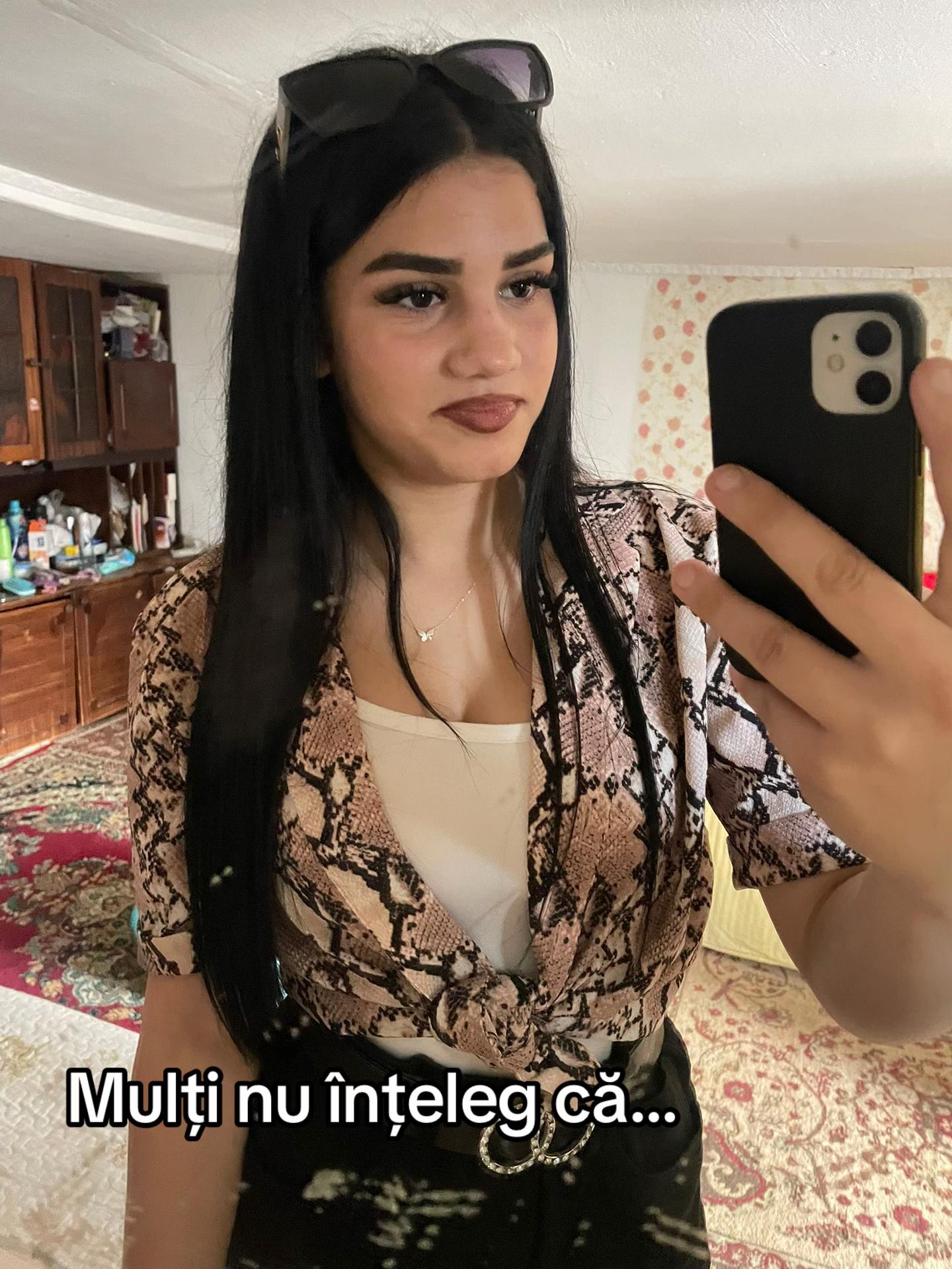 @b_denisa🫀🤍
