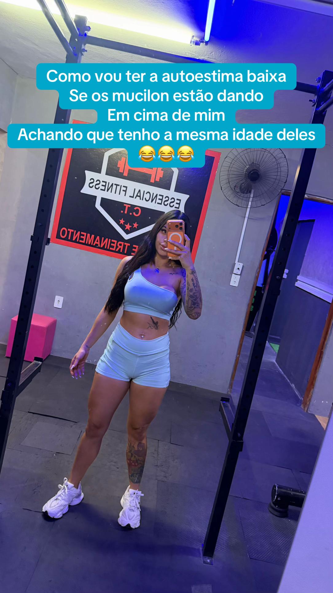 @j__ariaane