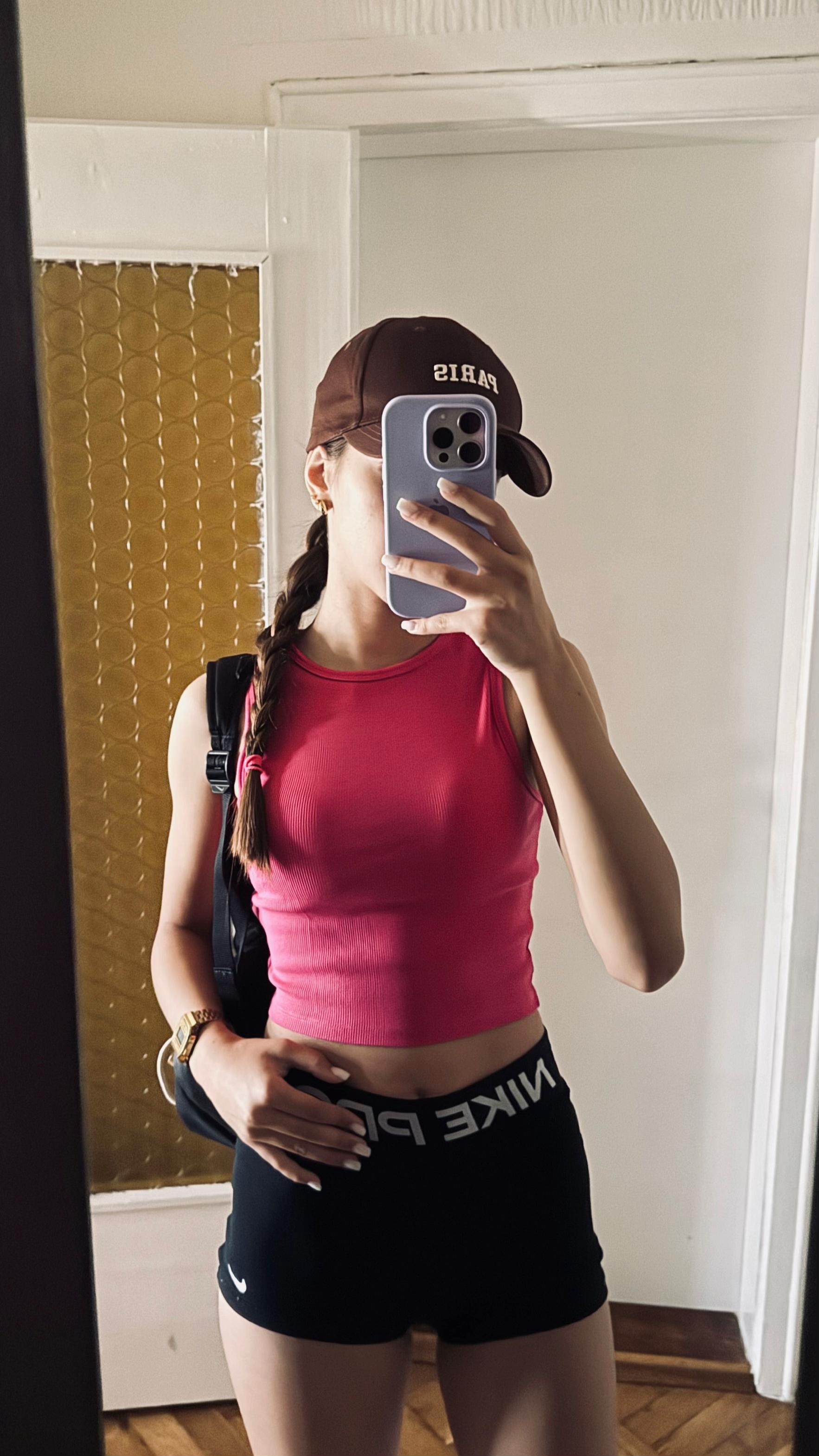 @eelleena
