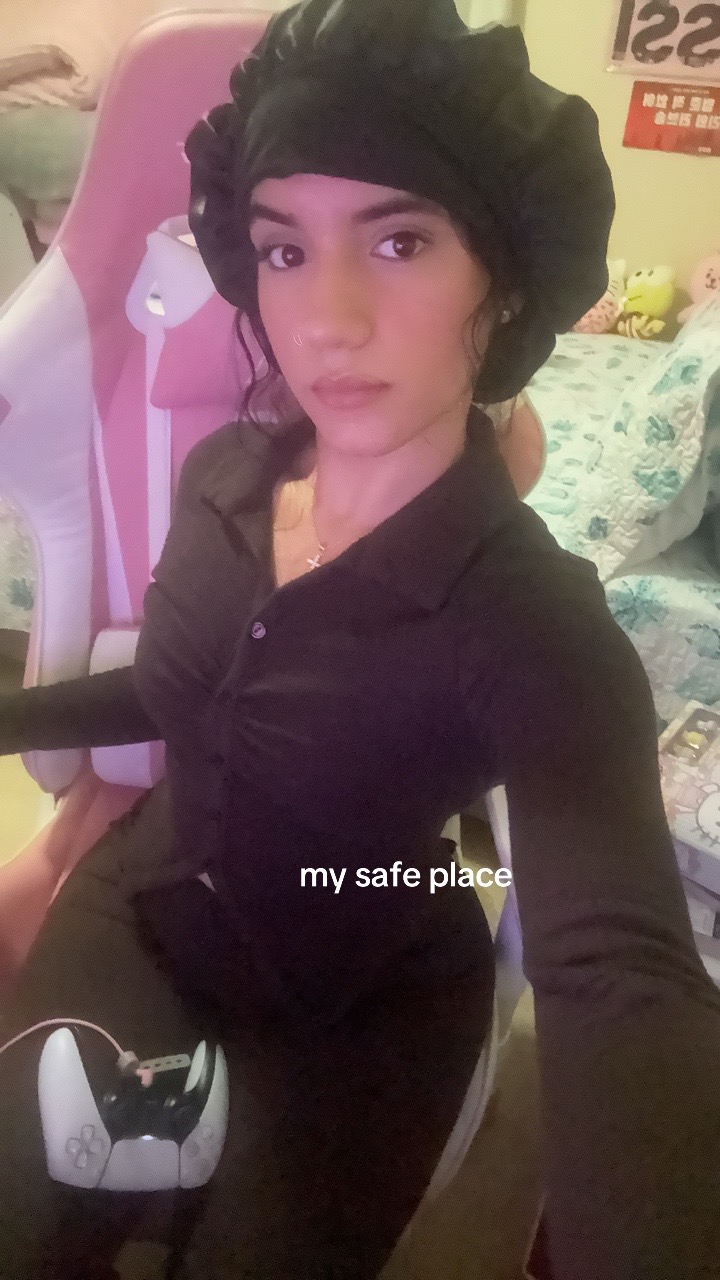 @Karielys