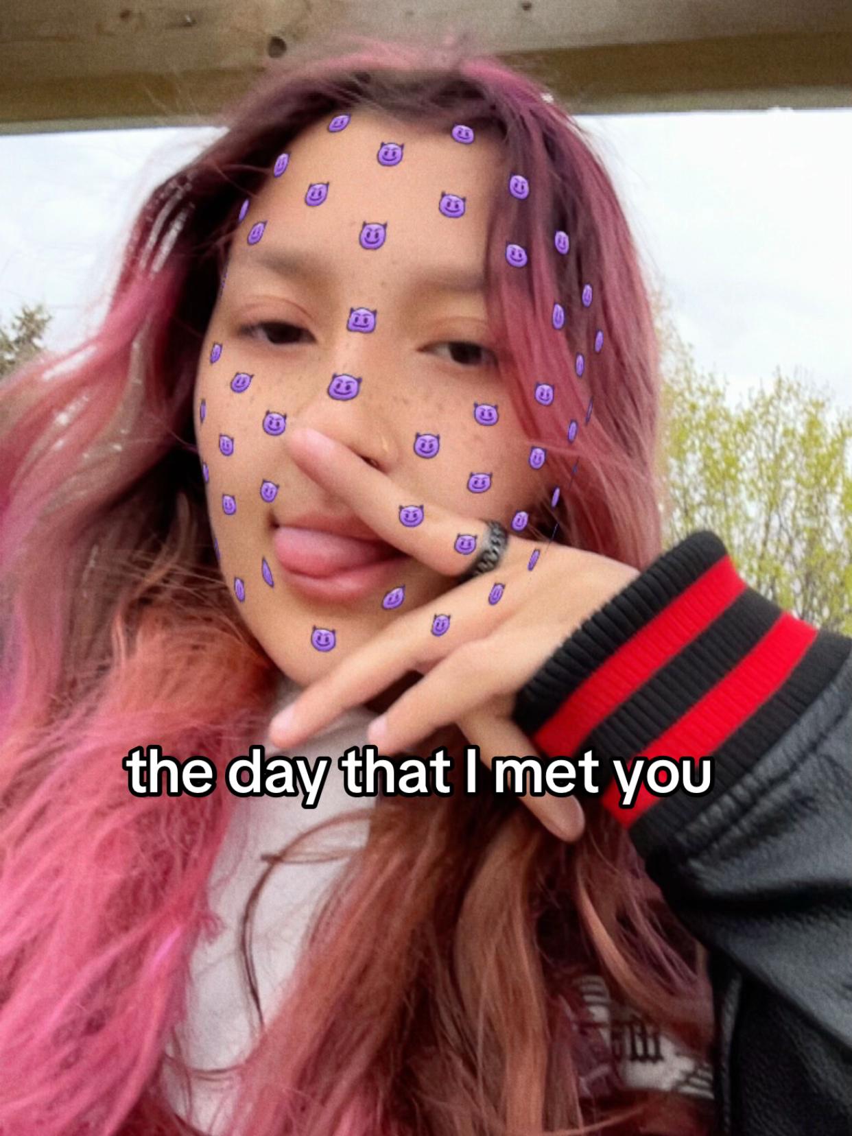 @zoeyy🧸ྀི🤍