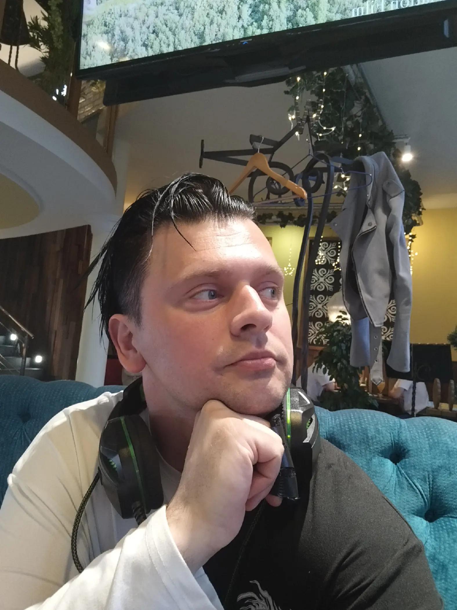 @Yuri Philippov