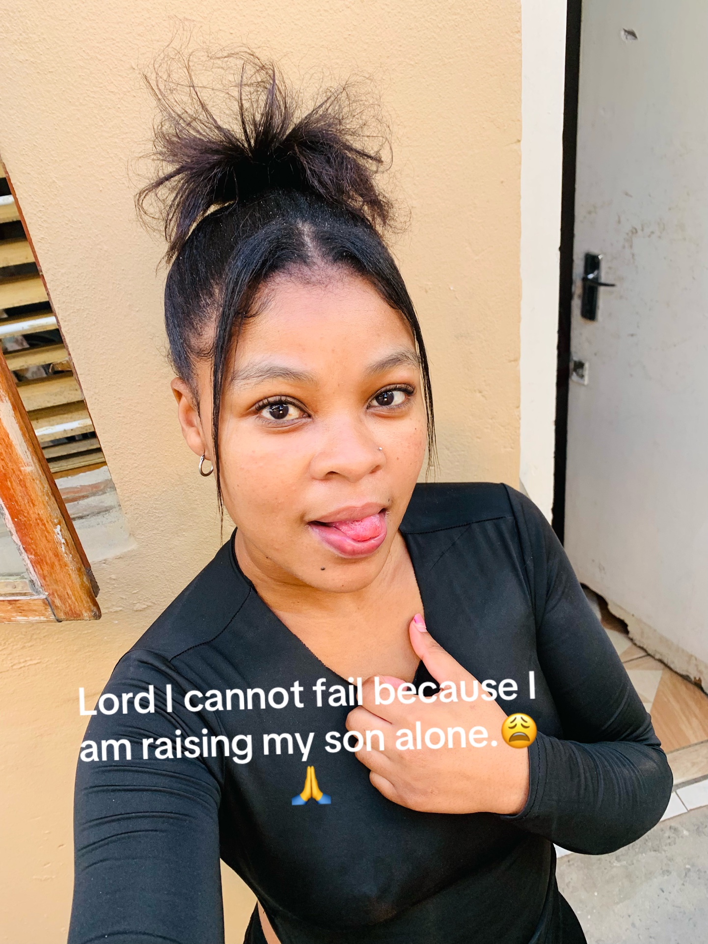 @Aviwe Jessica_Ngqolosi