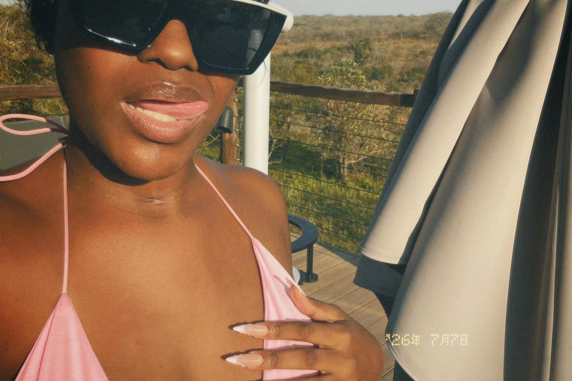 @THEE LESAH M🐚