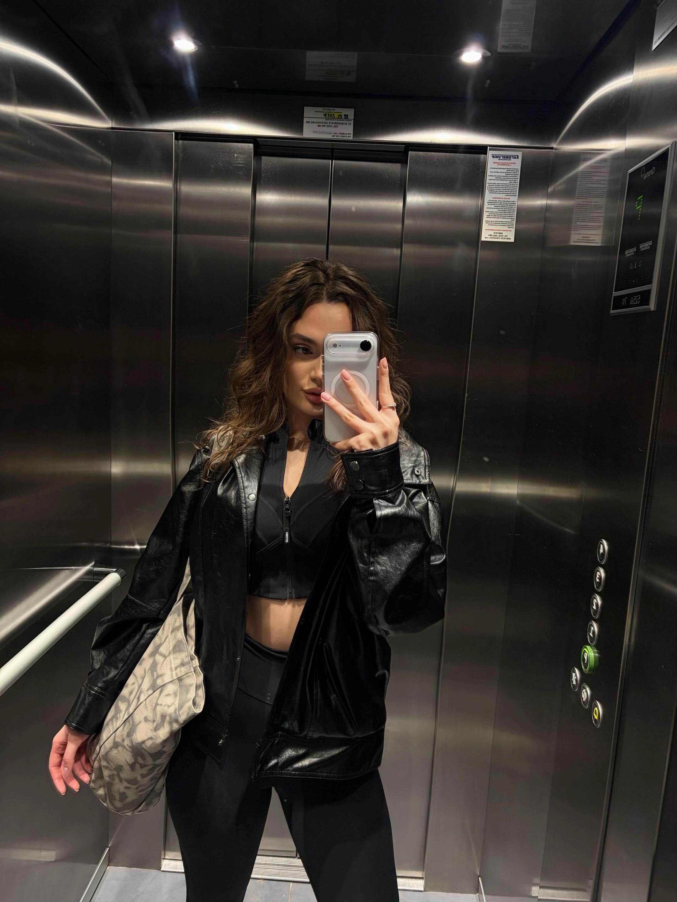 @Anastasia Toader ⚡️