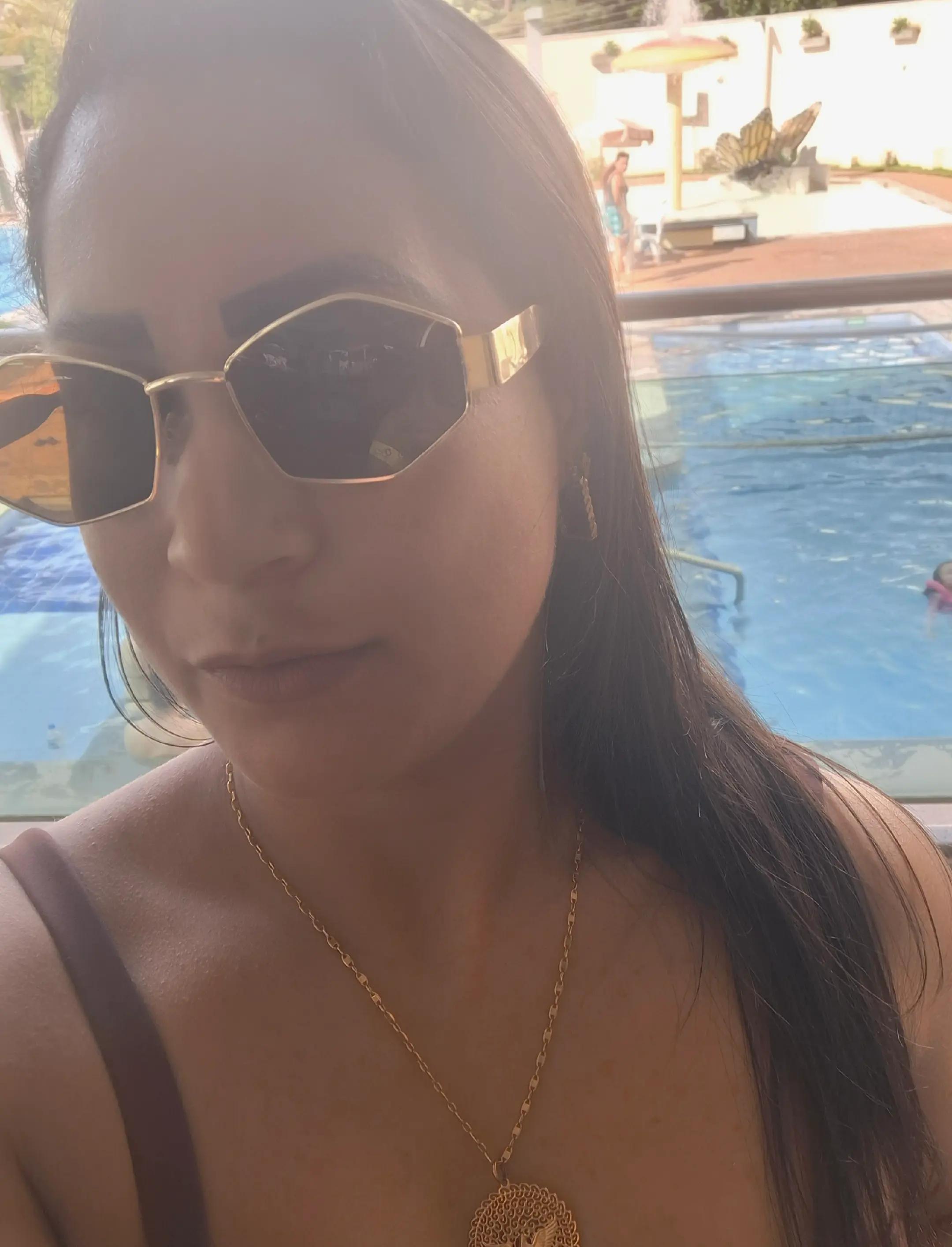 @jú