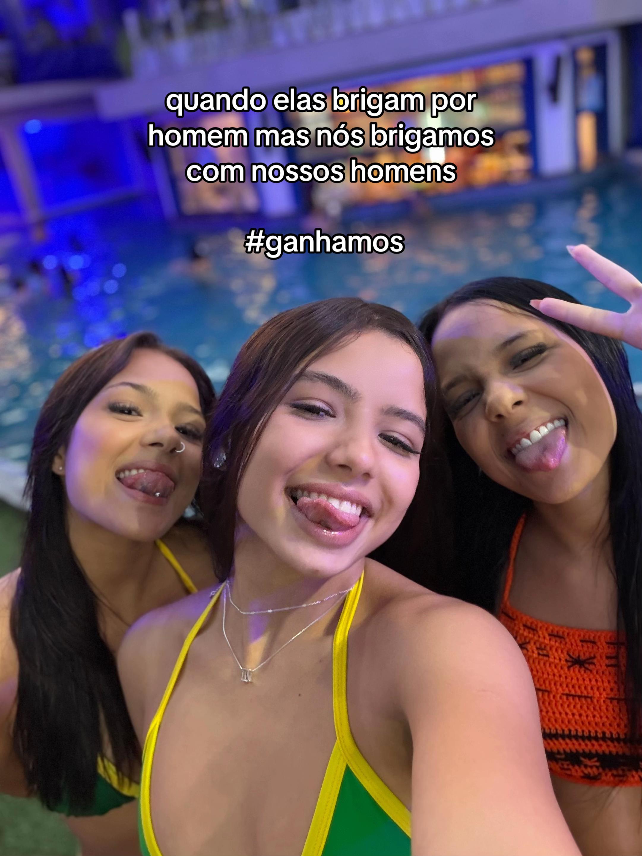 @nicolly_bom