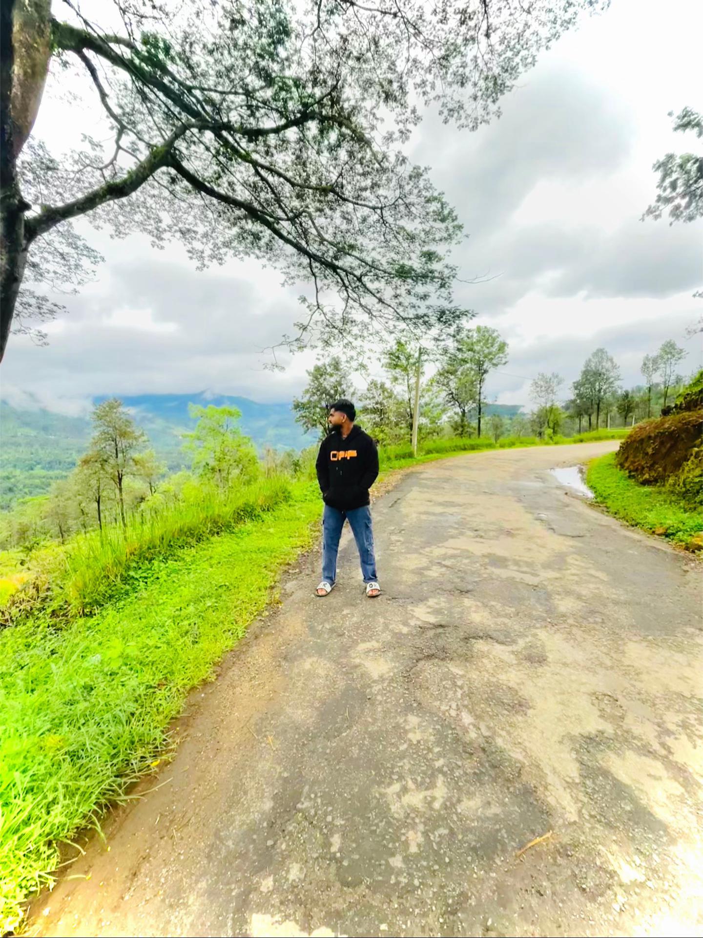 @SuLaKsHan..👀
