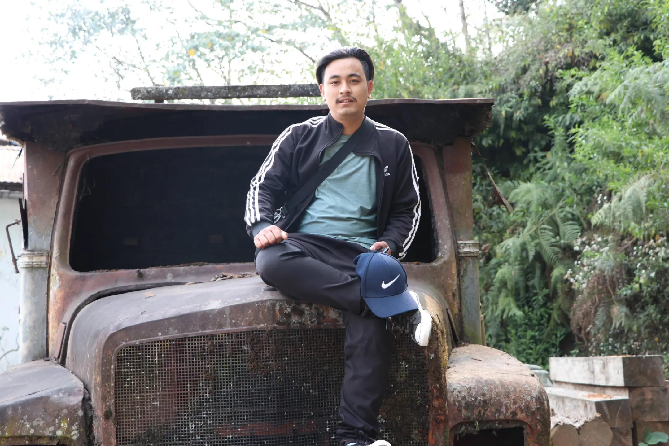 @avishekhtamang