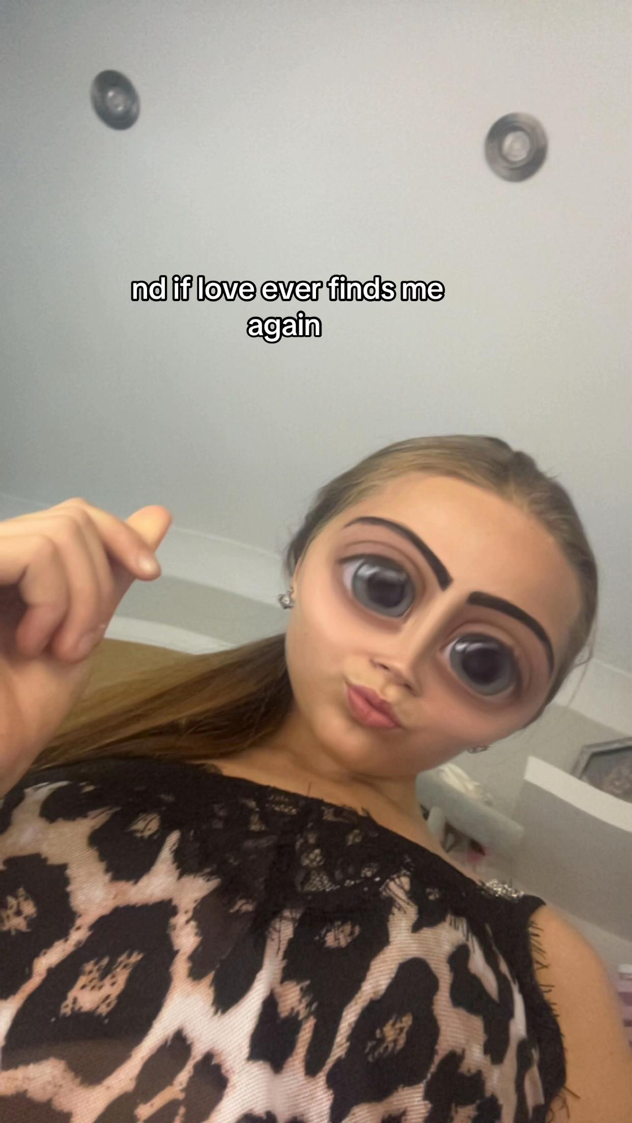 @bella handley
