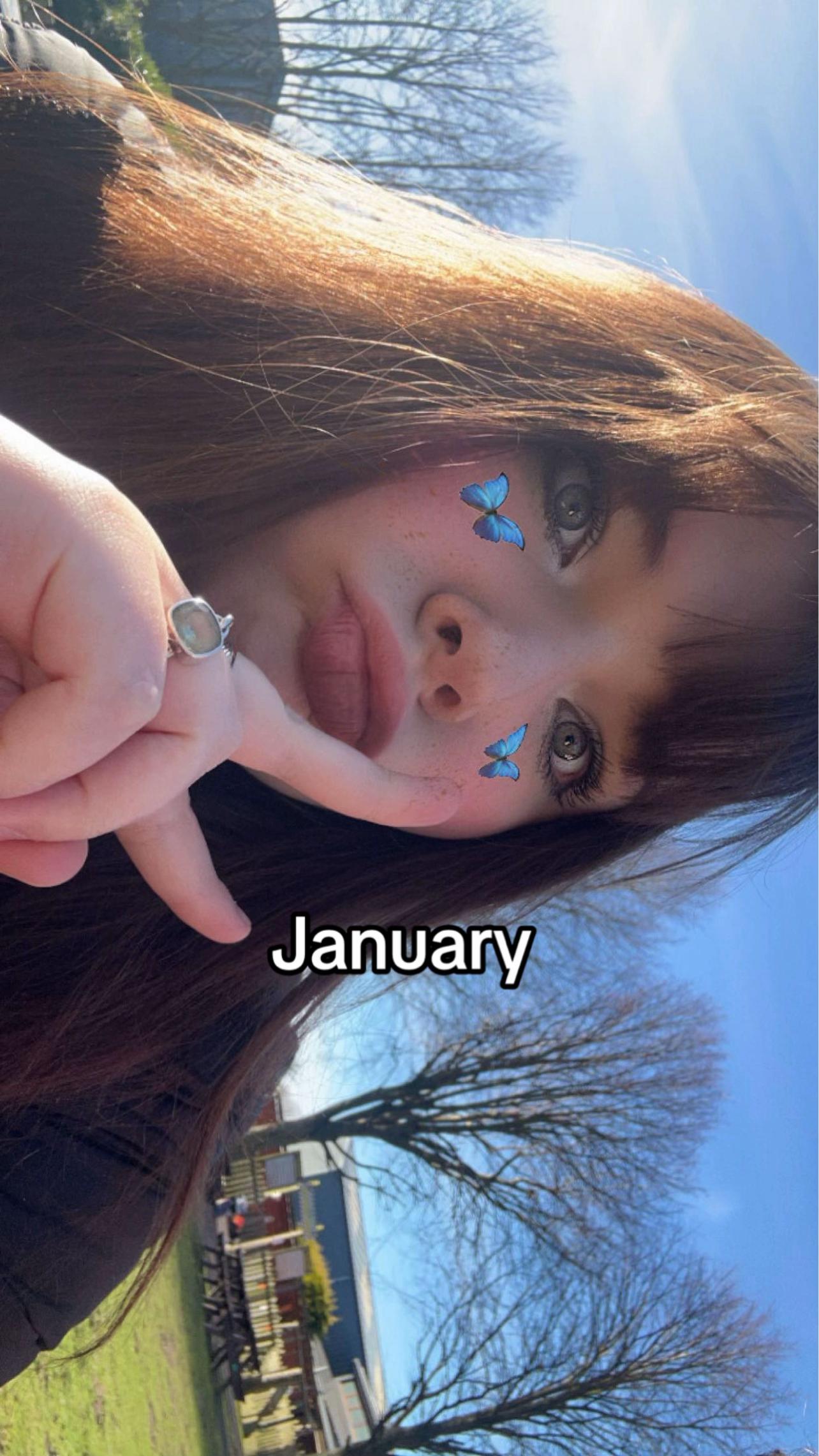 @emshuh_