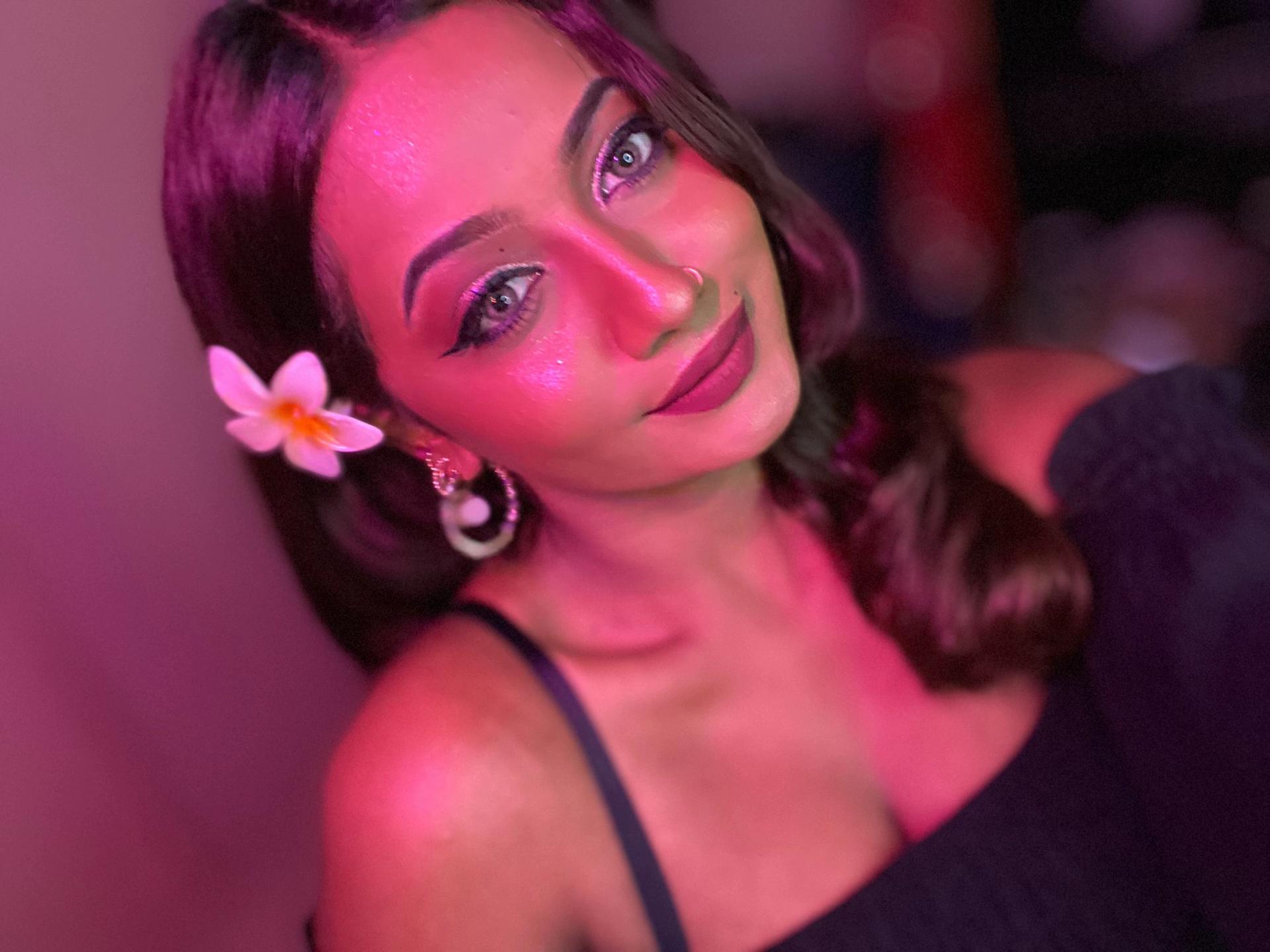 @MAYA. 🦋🤍&bull;