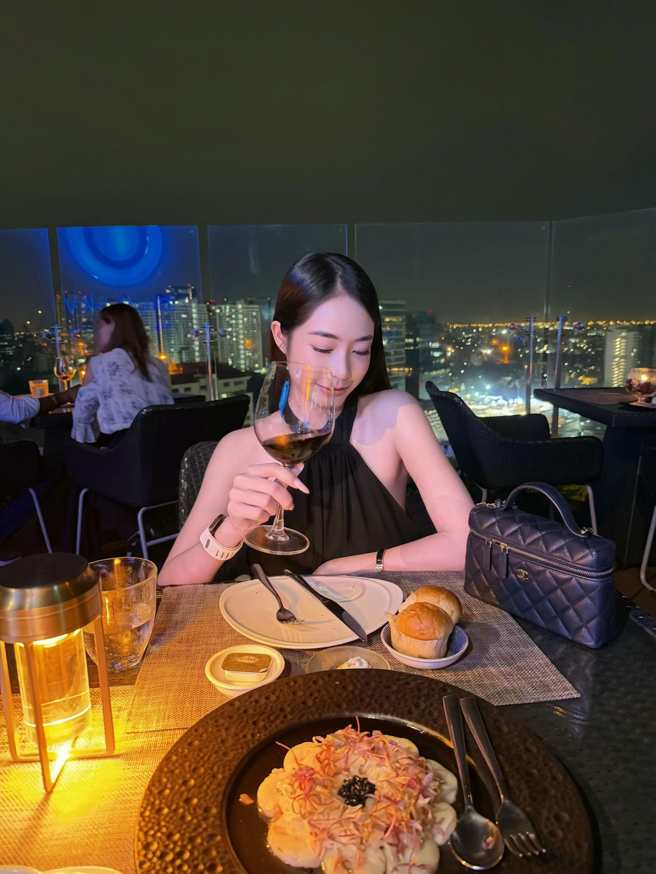 @n.kyn
