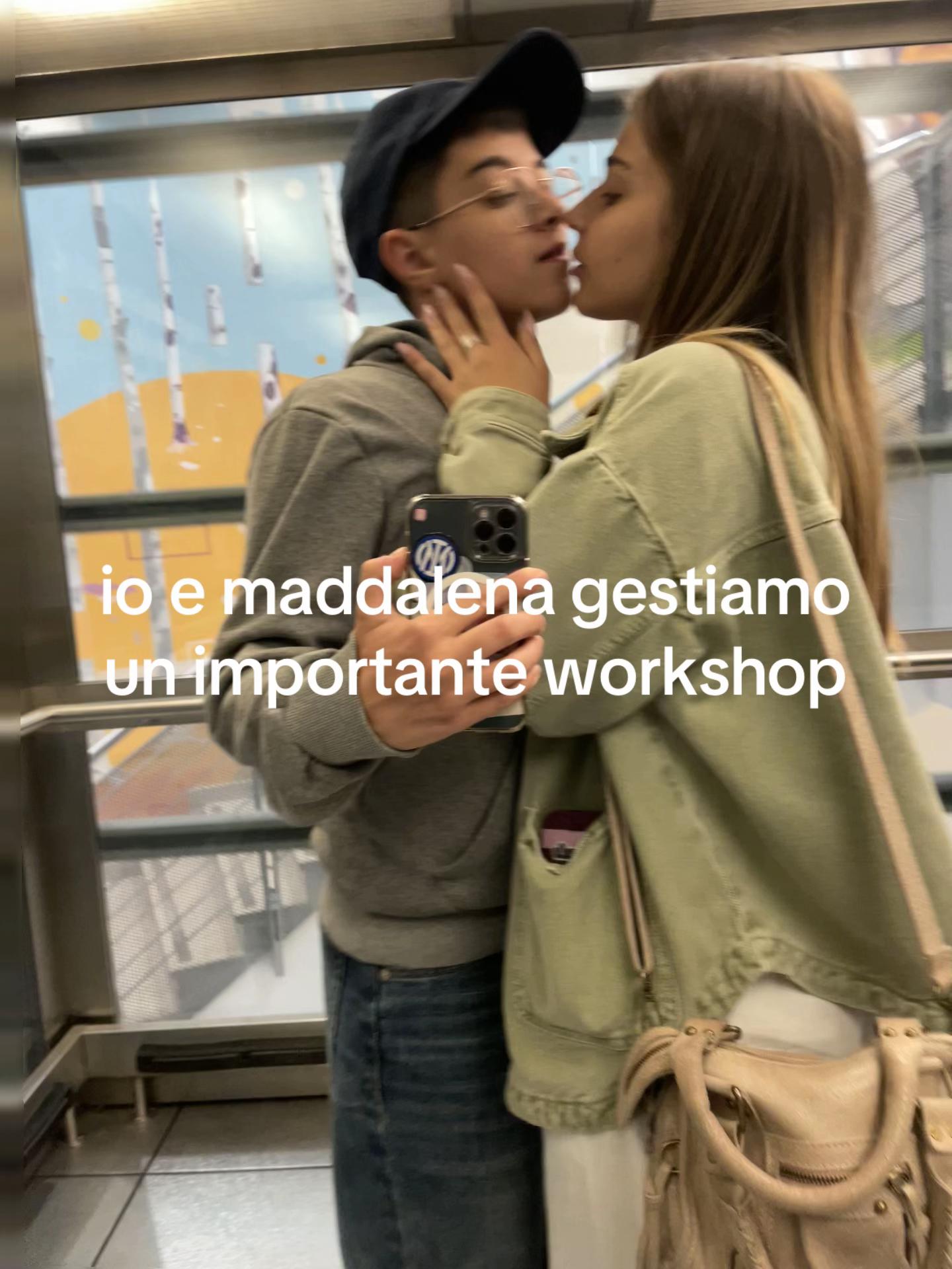 @auroraa