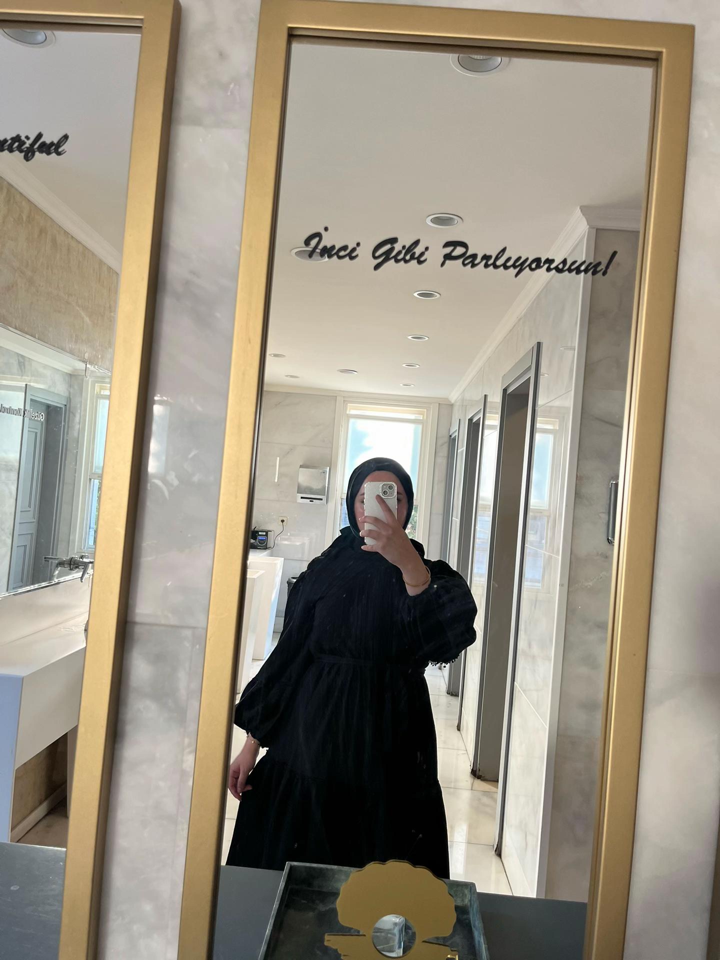 @𝓝✨
