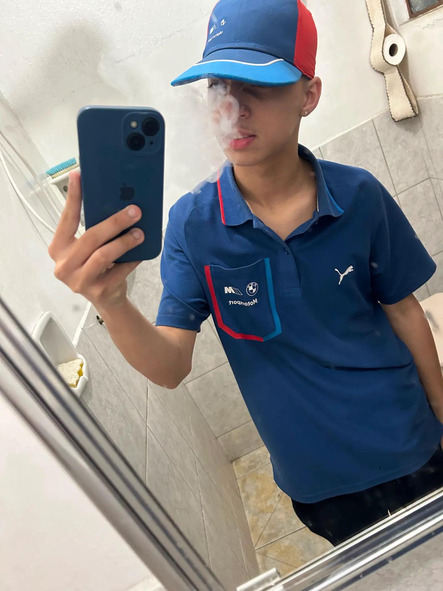 @_Araujo_7f&eacute;_