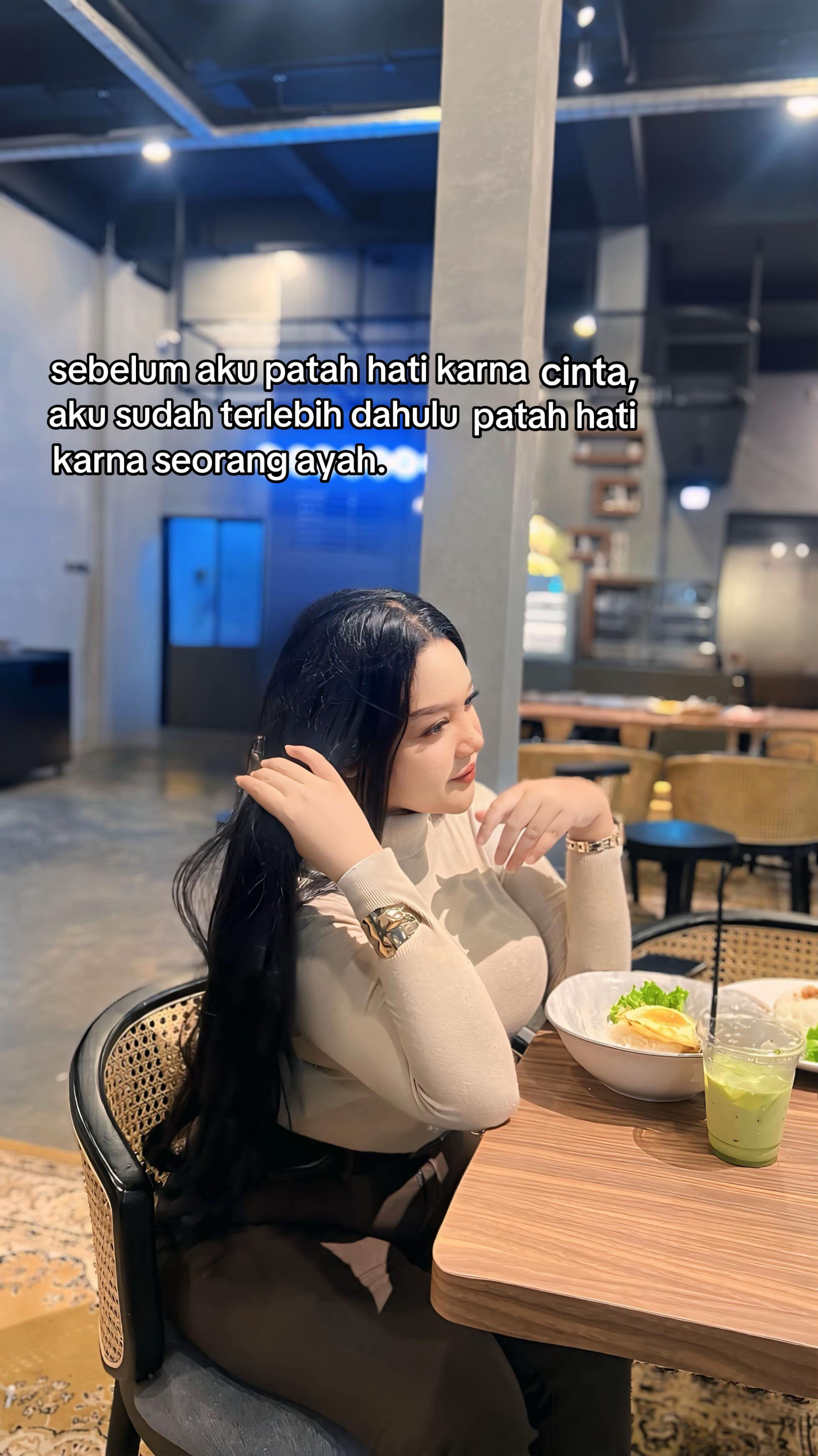 @𝓢𝓸𝓯𝓲𝓪𝓷𝓪𝓬𝓲𝓽𝓻𝓪