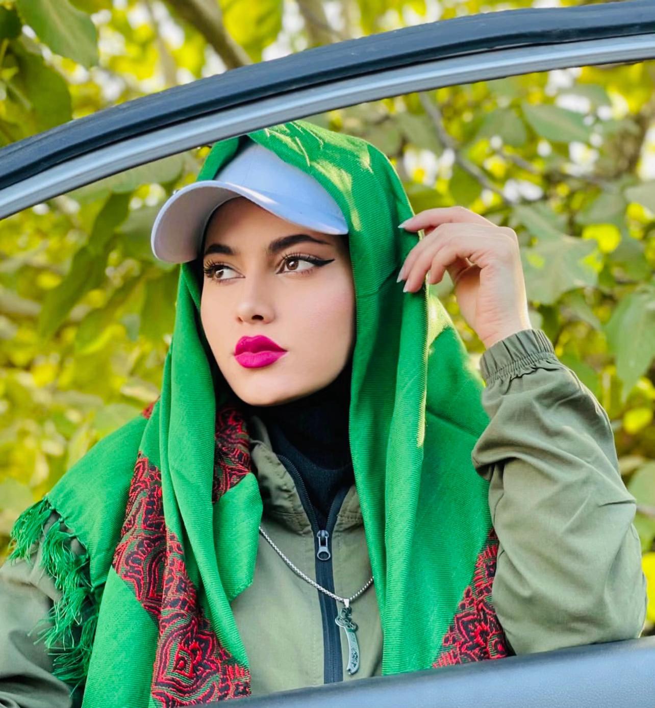 @Aliza_____Zahra
