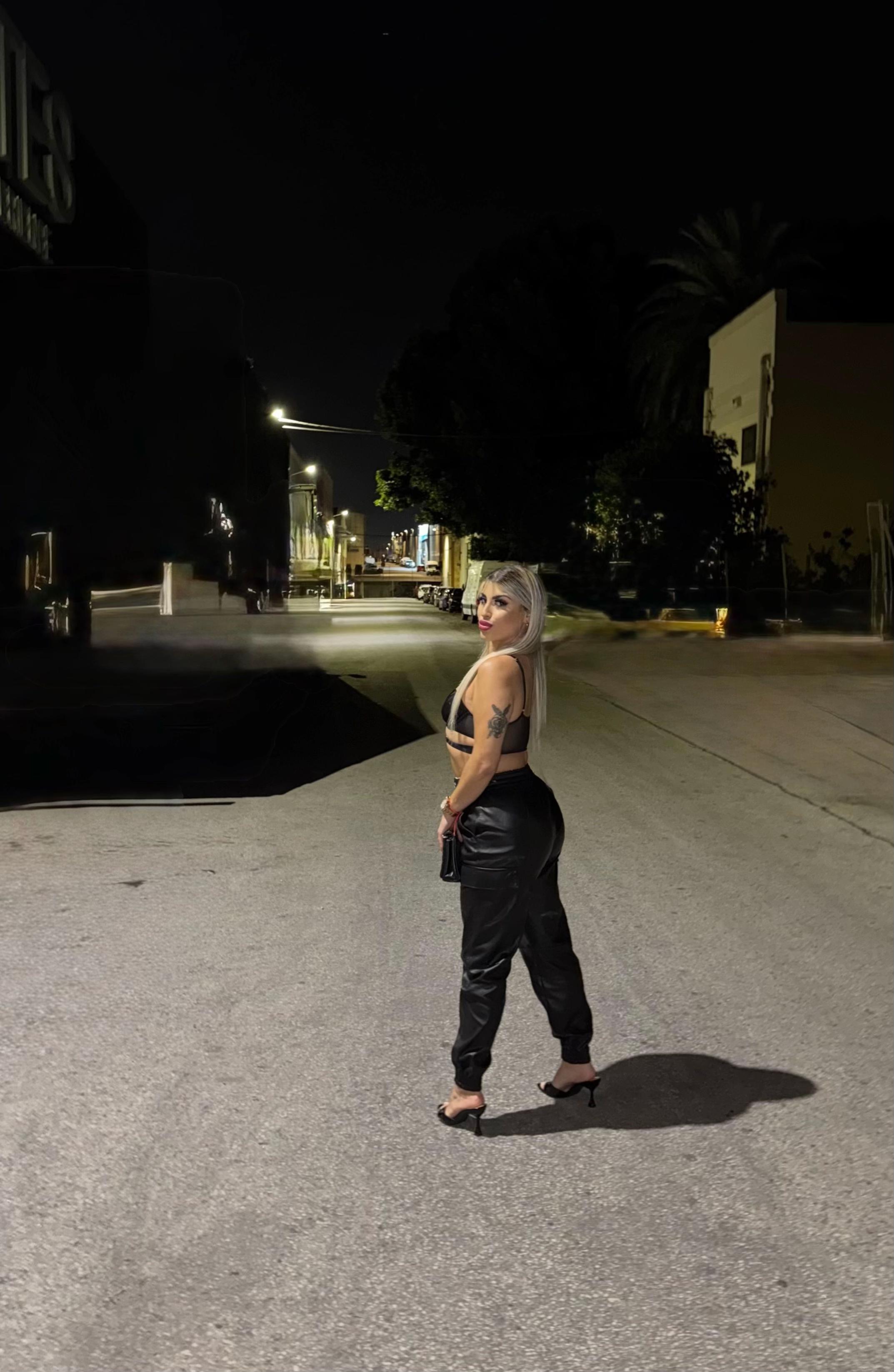 @✨