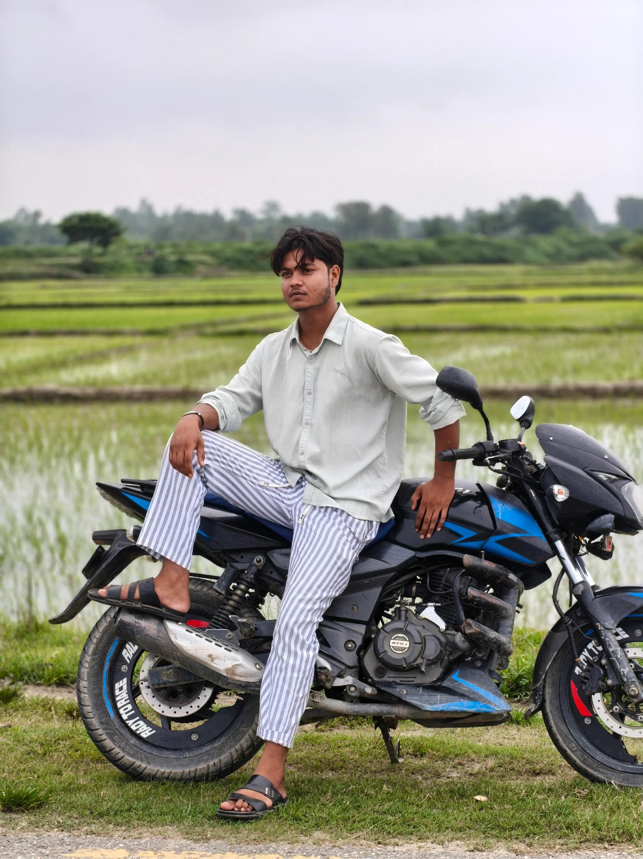 @MR__Khan_07