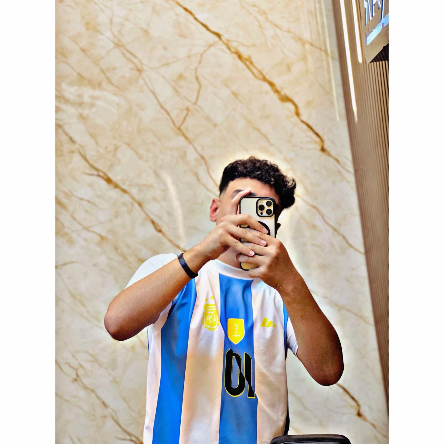@𝒜𝓑𝒶𝓃𝑜𝒖𝒃 🦁